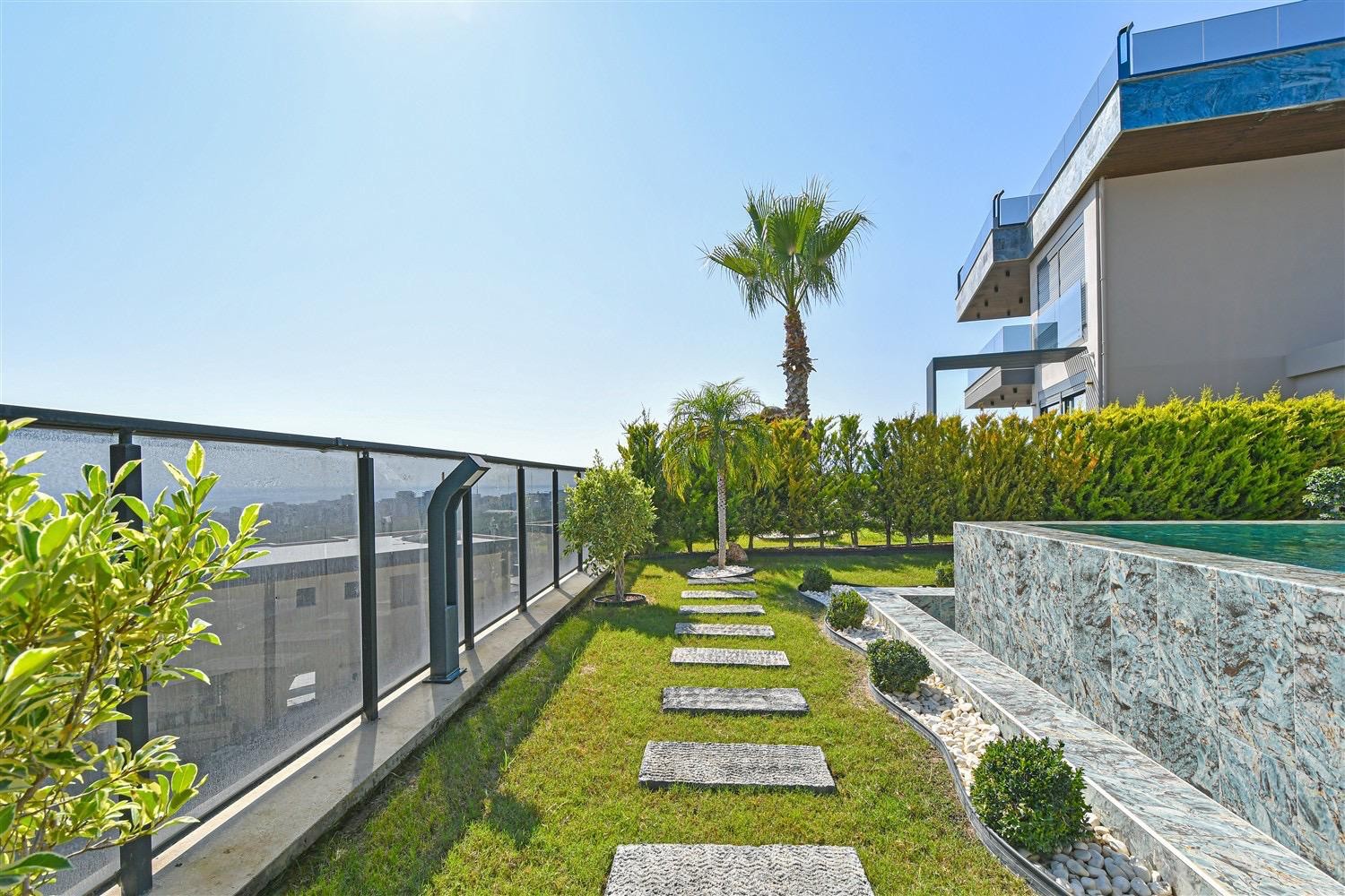 Alanya Kargıcak'ta Manzaralı Satılık 4+1 Müstakil Villa