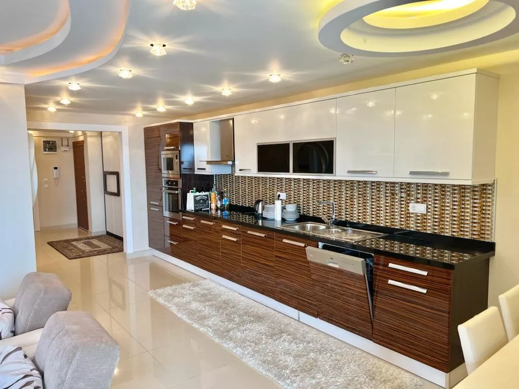 2+1 Deniz Manzaralı Eşyalı Satılık Daire - Alanya Mahmutlar