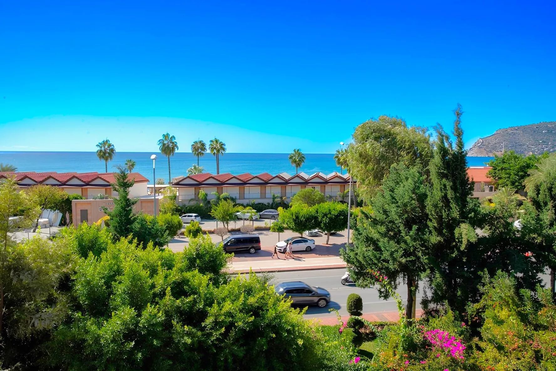 Alanya Cumhuriyet Mahallesinde 4+1 Geniş Lüks Satılık Daire