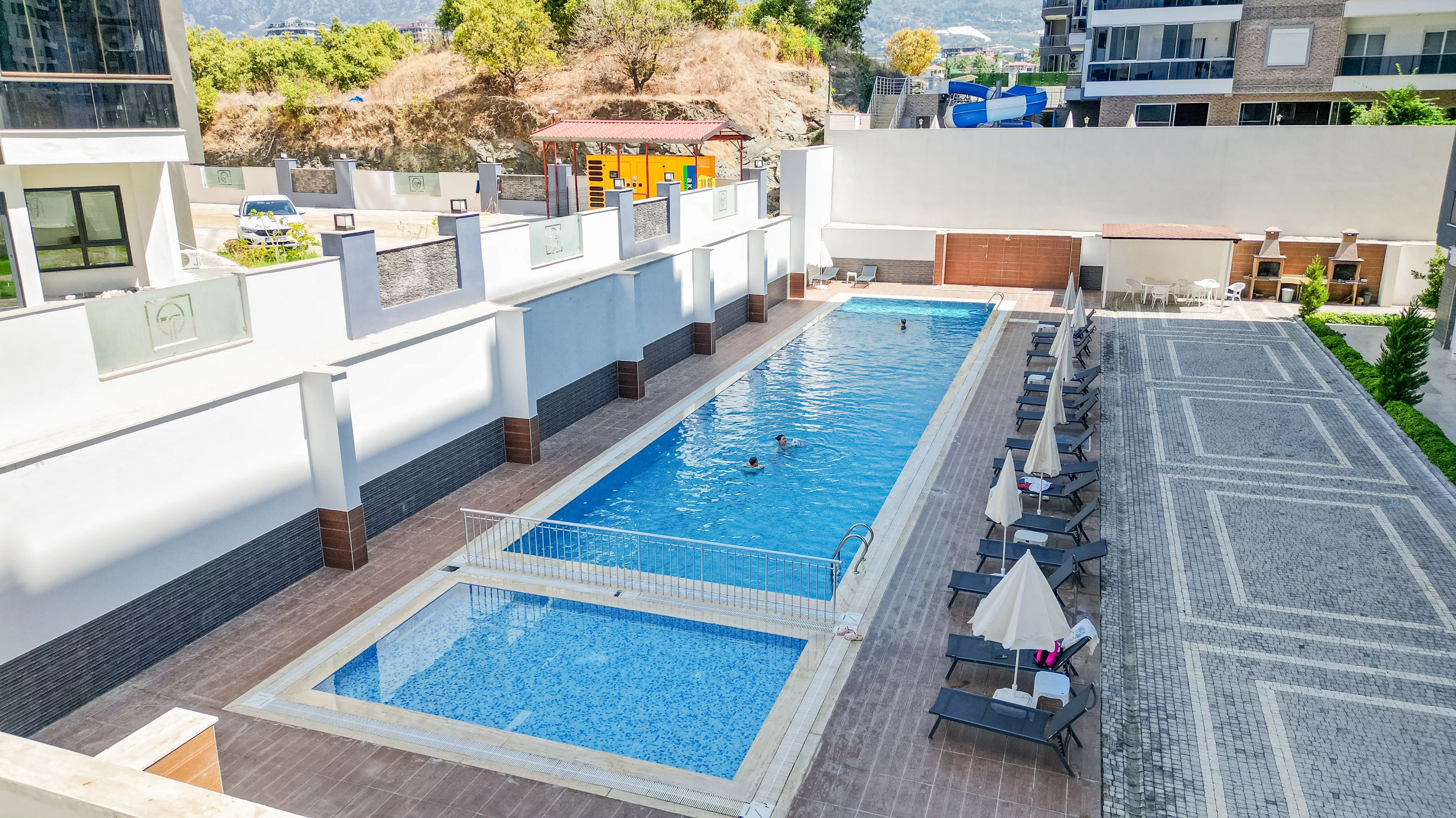 Yüzme Havuzlu Plaja Yakın 1+1 Satılık Daire Mahmutlar Alanya