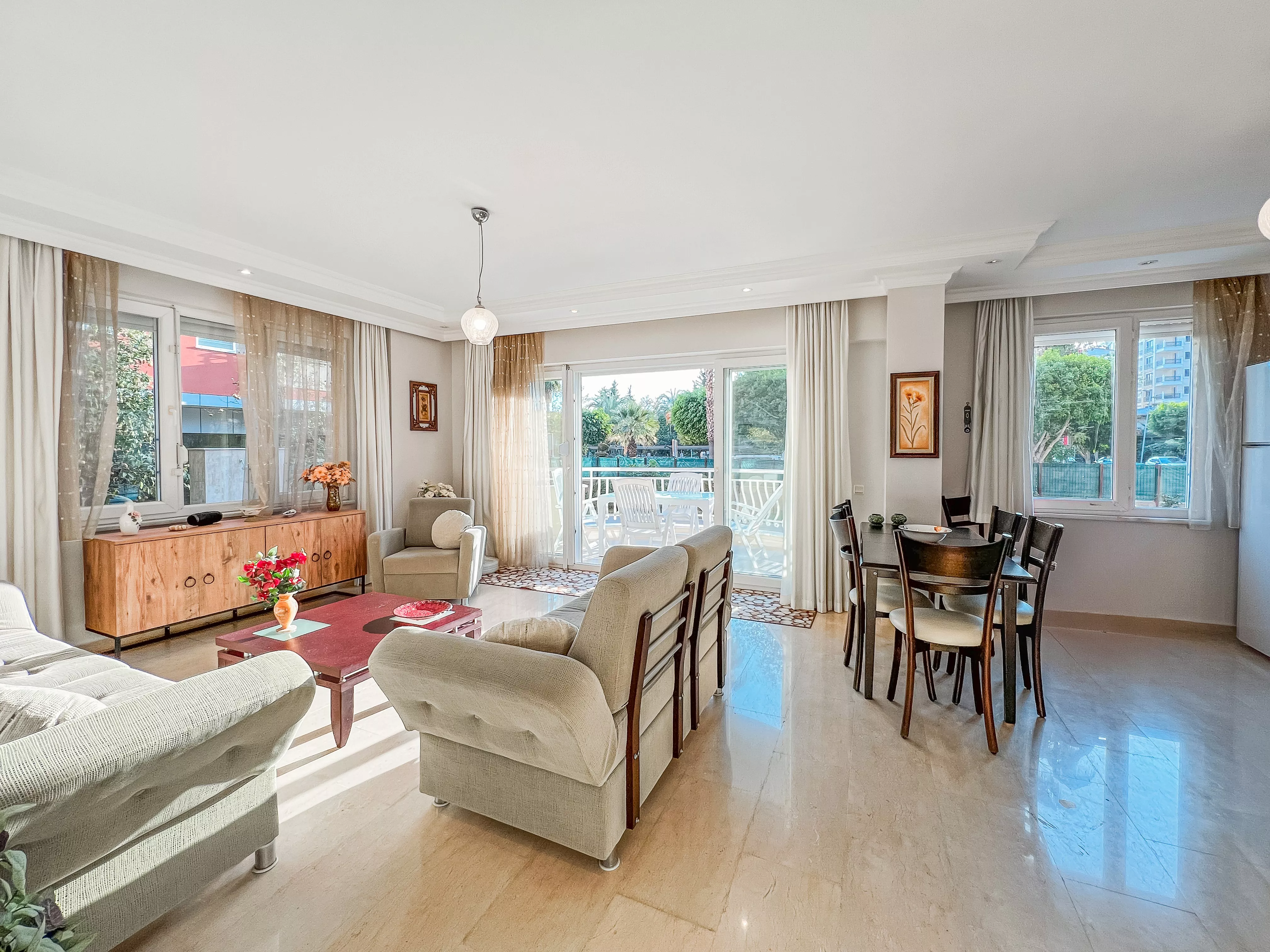 Alanya Mahmutlar Central Park da Satılık Eşyalı 2+1 Daire