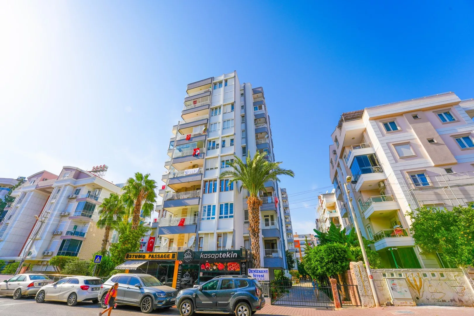 Antalya Konyaaltı'nda Deniz Manzaralı Satılık 3+1 Daire