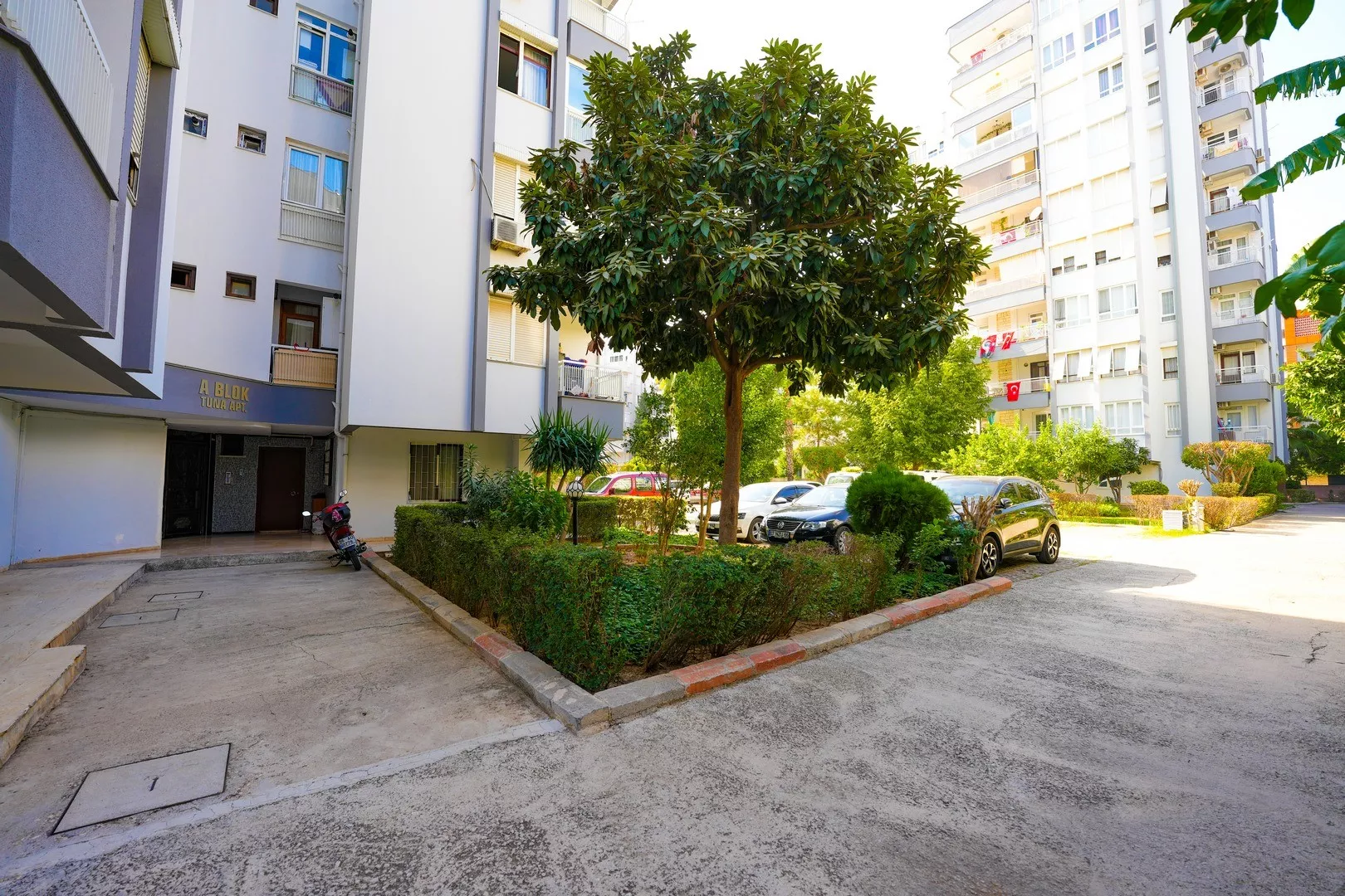 Antalya Konyaaltı'nda Deniz Manzaralı Satılık 3+1 Daire