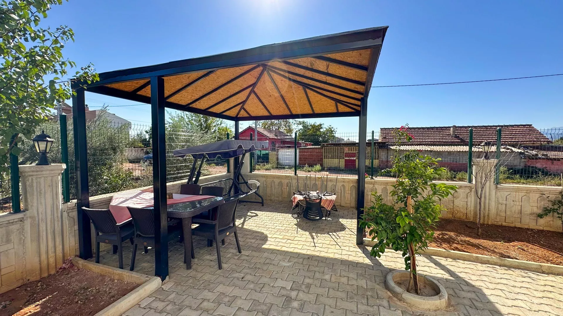 Antalya Döşemealtı’nda Satılık Eşyalı 4+1 Müstakil Villa