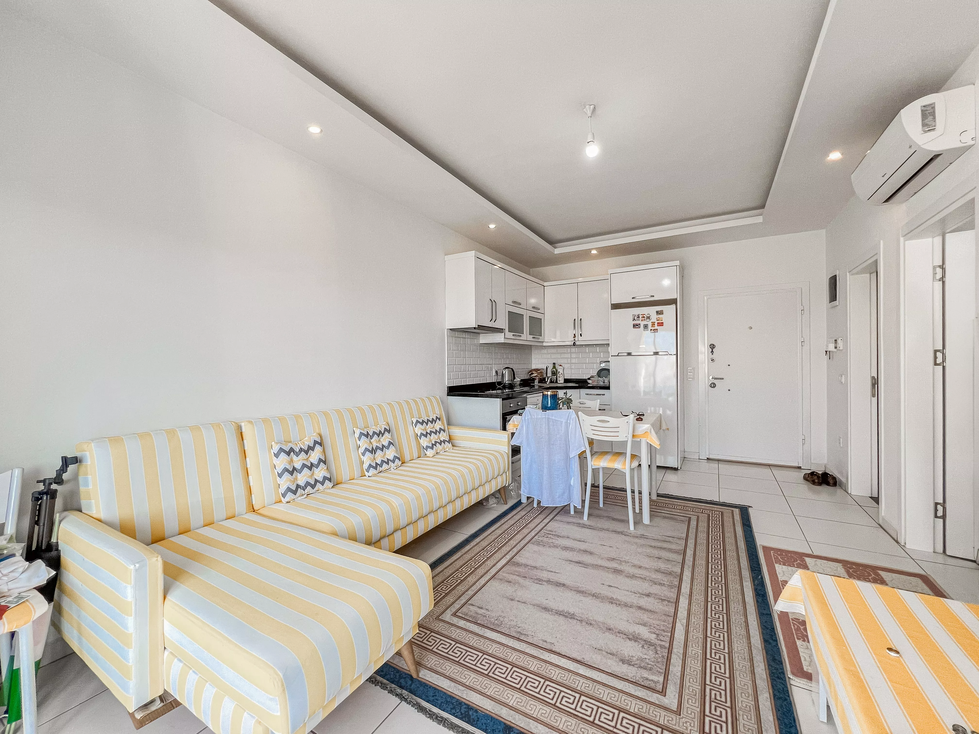 شقة مفروشة 1+1 على بُعد 600 م من الشاطئ في محمودلار، ألانيا