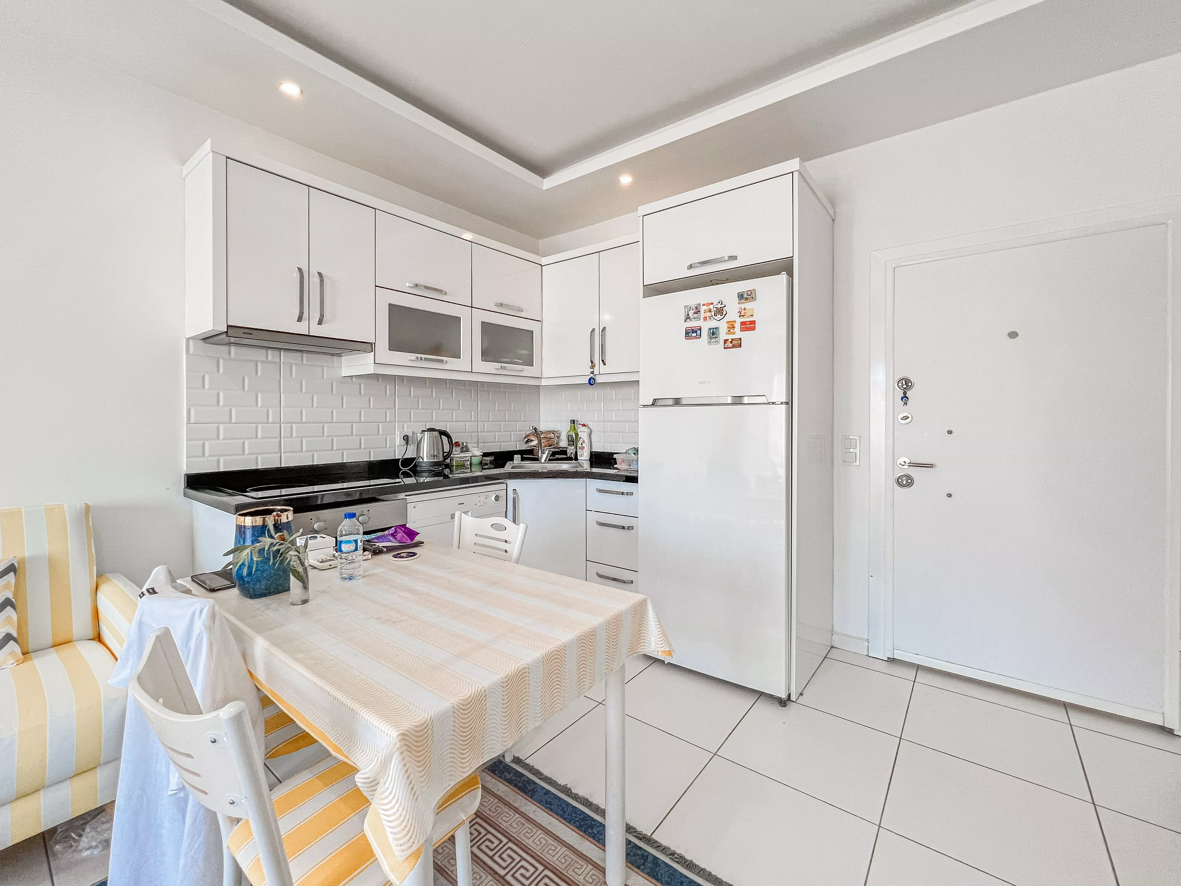 شقة مفروشة 1+1 على بُعد 600 م من الشاطئ في محمودلار، ألانيا