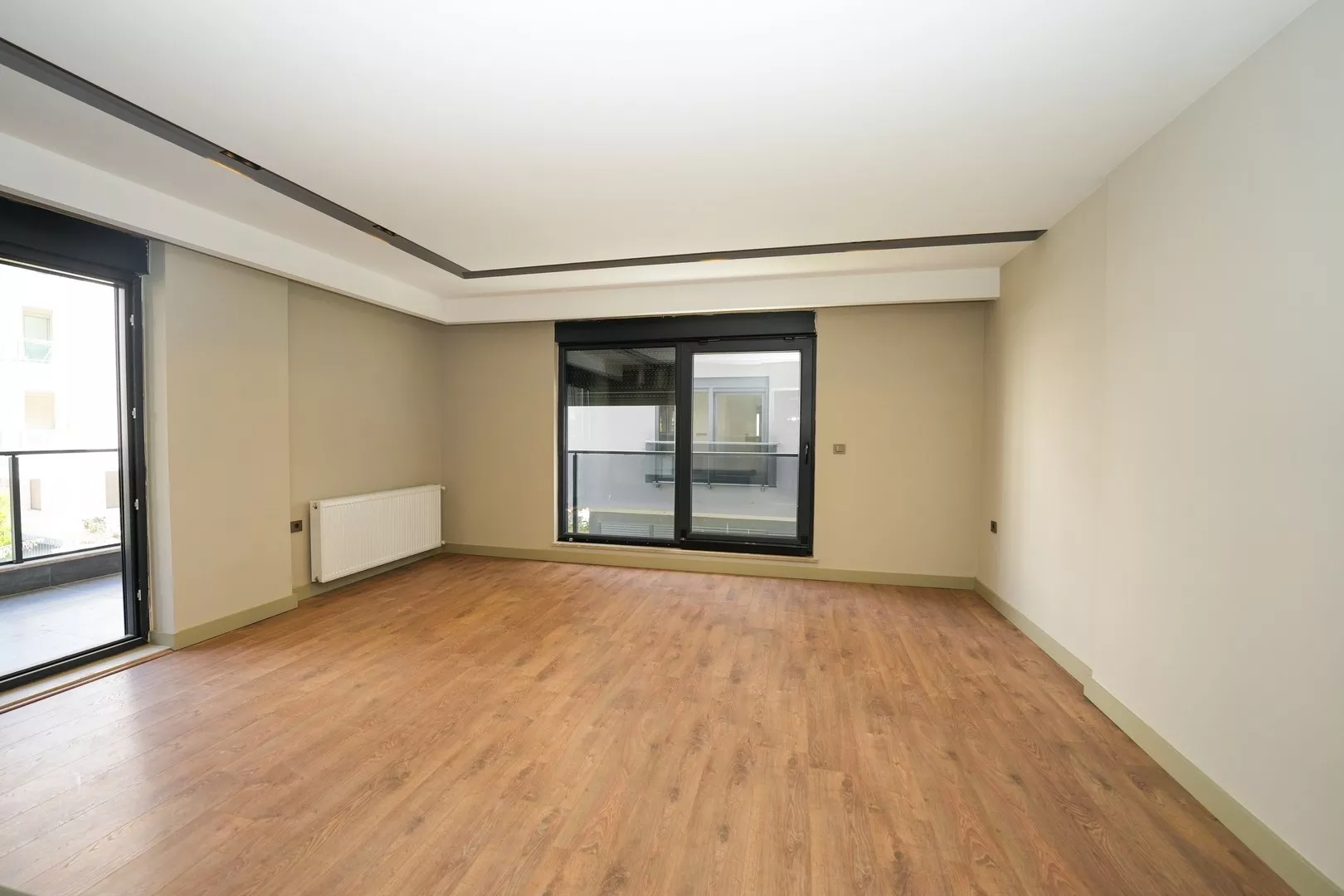 Muratpaşa Merkezde Havuzlu Site İçerisinde Sıfır 2+1 Daire