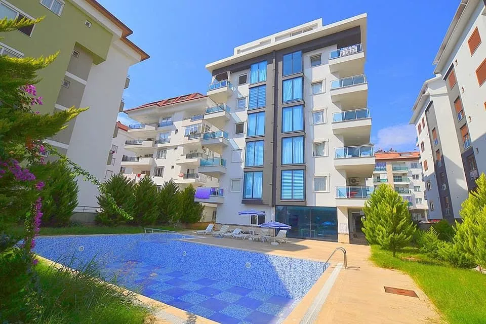 شقة 1+1 مفروشة للبيع في كاستل - ألانيا