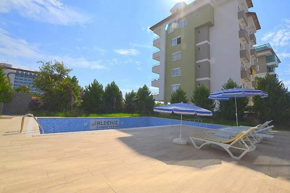 شقة 1+1 مفروشة للبيع في كاستل - ألانيا