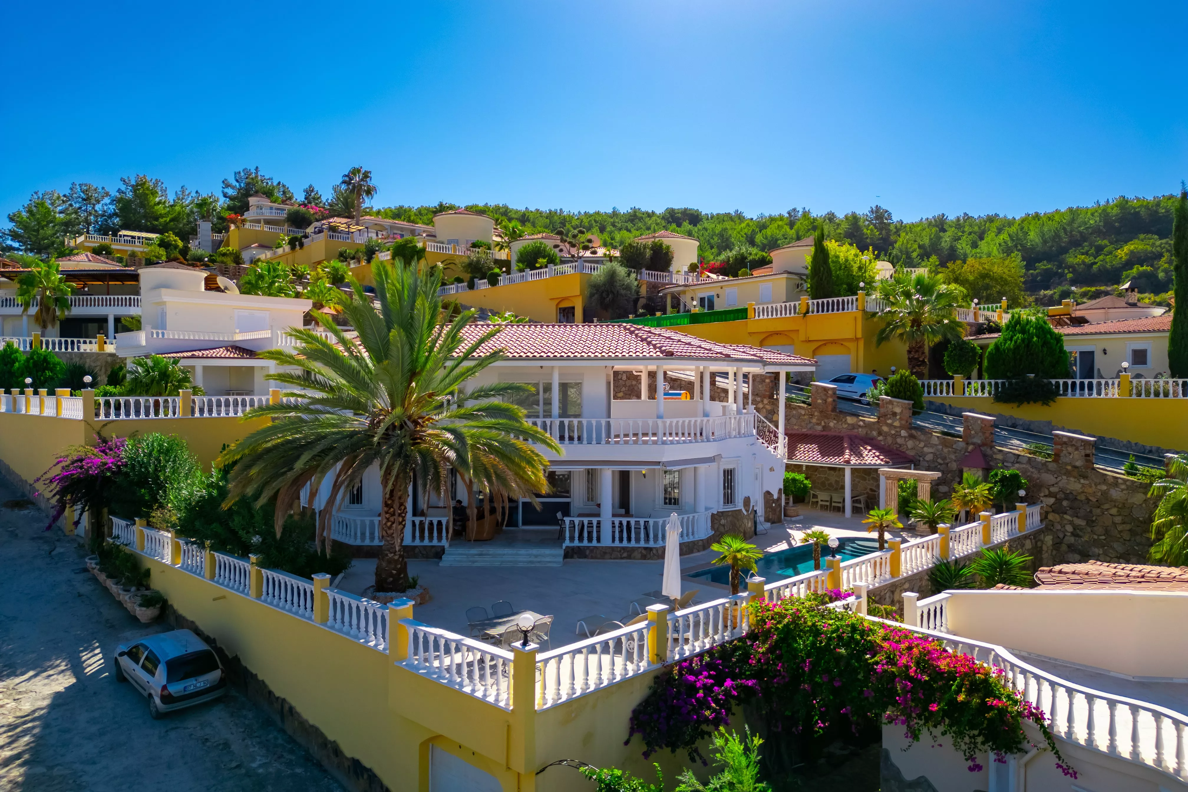 فيلا مفروشة 5+1 للبيع في ألانيا كاركجاك