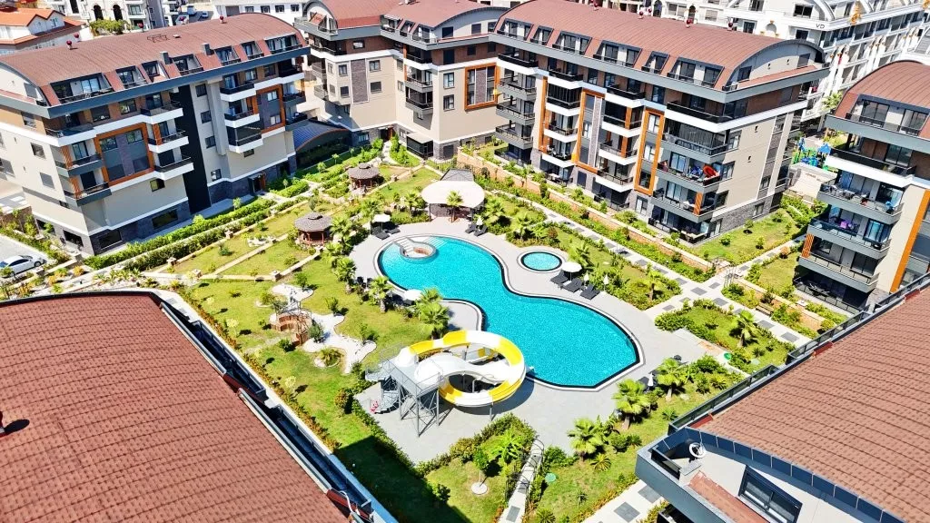 Sosyal Olanaklarla Satılık Oba Alanya'da 3+1 Dubleks Daire