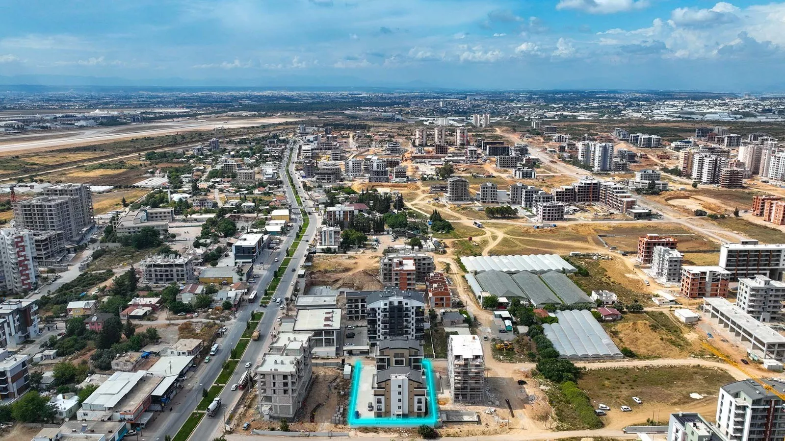 Modern 2+1 Garden Flat for Sale in Antalya Altıntaş