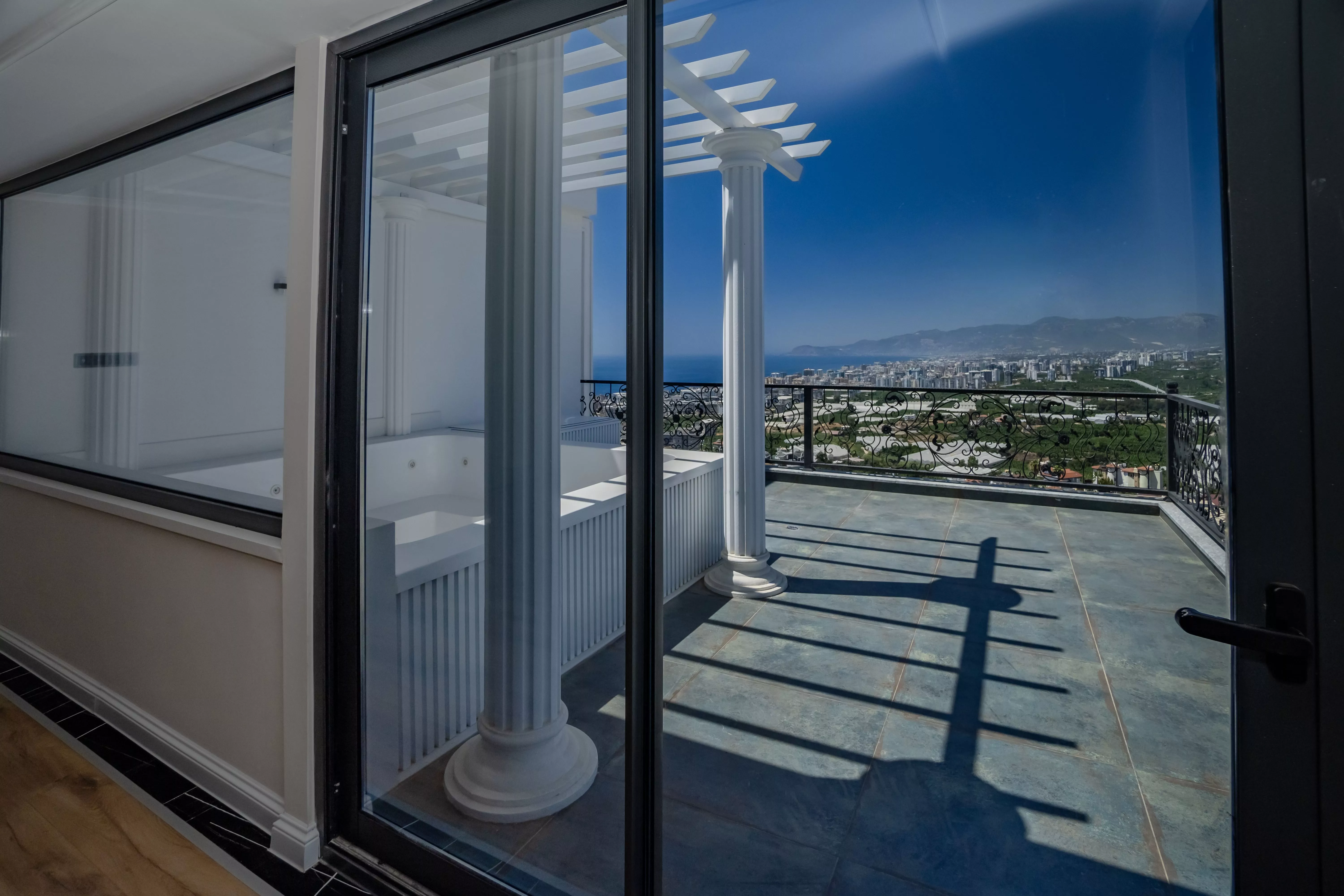 Deniz Manzaralı Helal Konsept Lüks Daireler Kargıcak Alanya