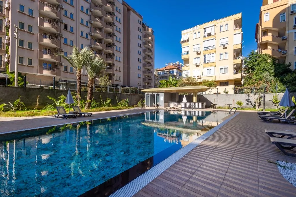For Sale Modern 1+1 Apartment With Pool in Cleopatra, Alanya