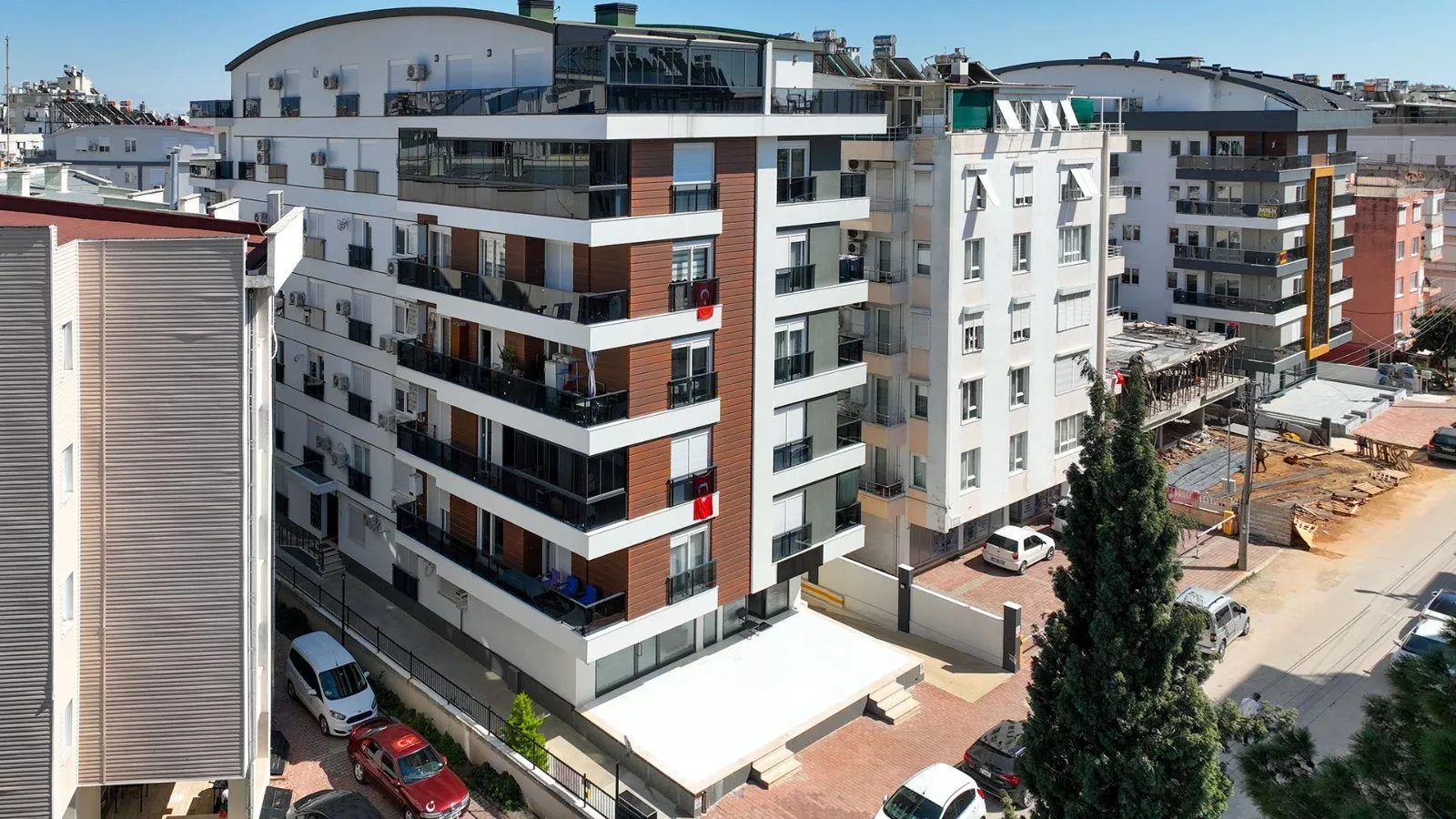 Antalya Muratpaşa Üçgen’de Eşyalı 2+1 Satılık Daire