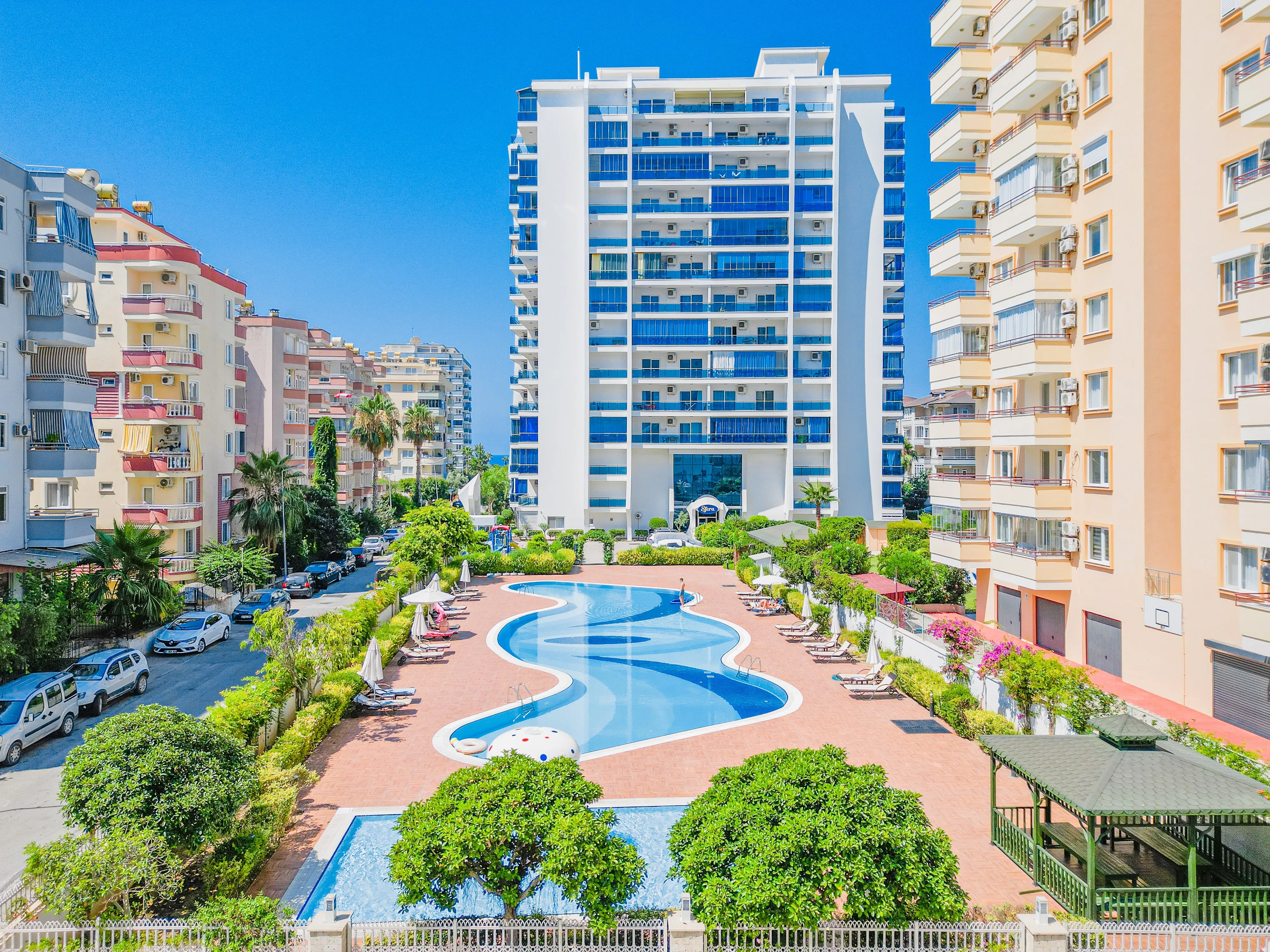 Plaja 100m Mesafede Satılık Geniş 1+1 Daire Alanya Mahmutlar