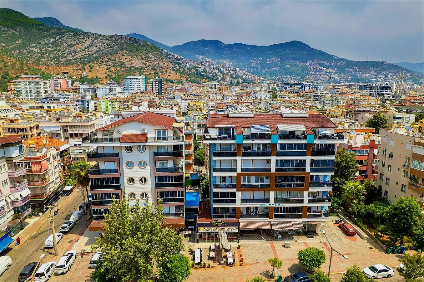Sahile Yürüyüş Mesafede Satılık 1+1 Daire - Kleopatra Alanya