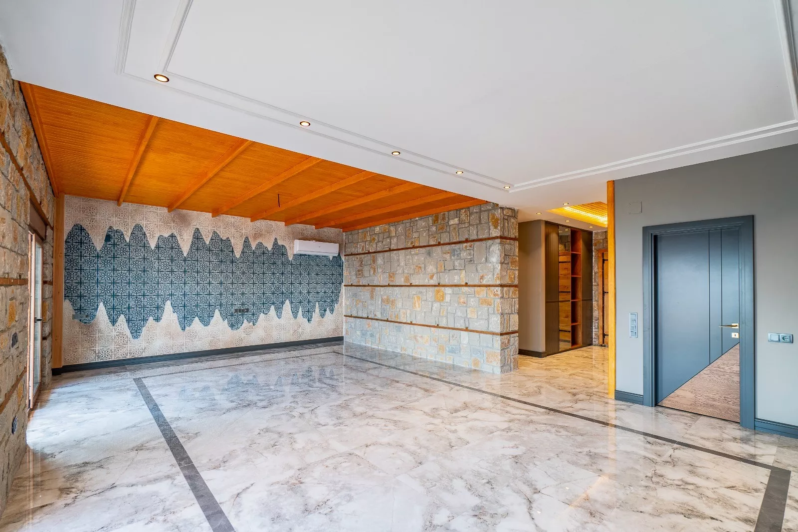 Satılık Müstakil 4+1 Stone Villa - Alanya İncekum