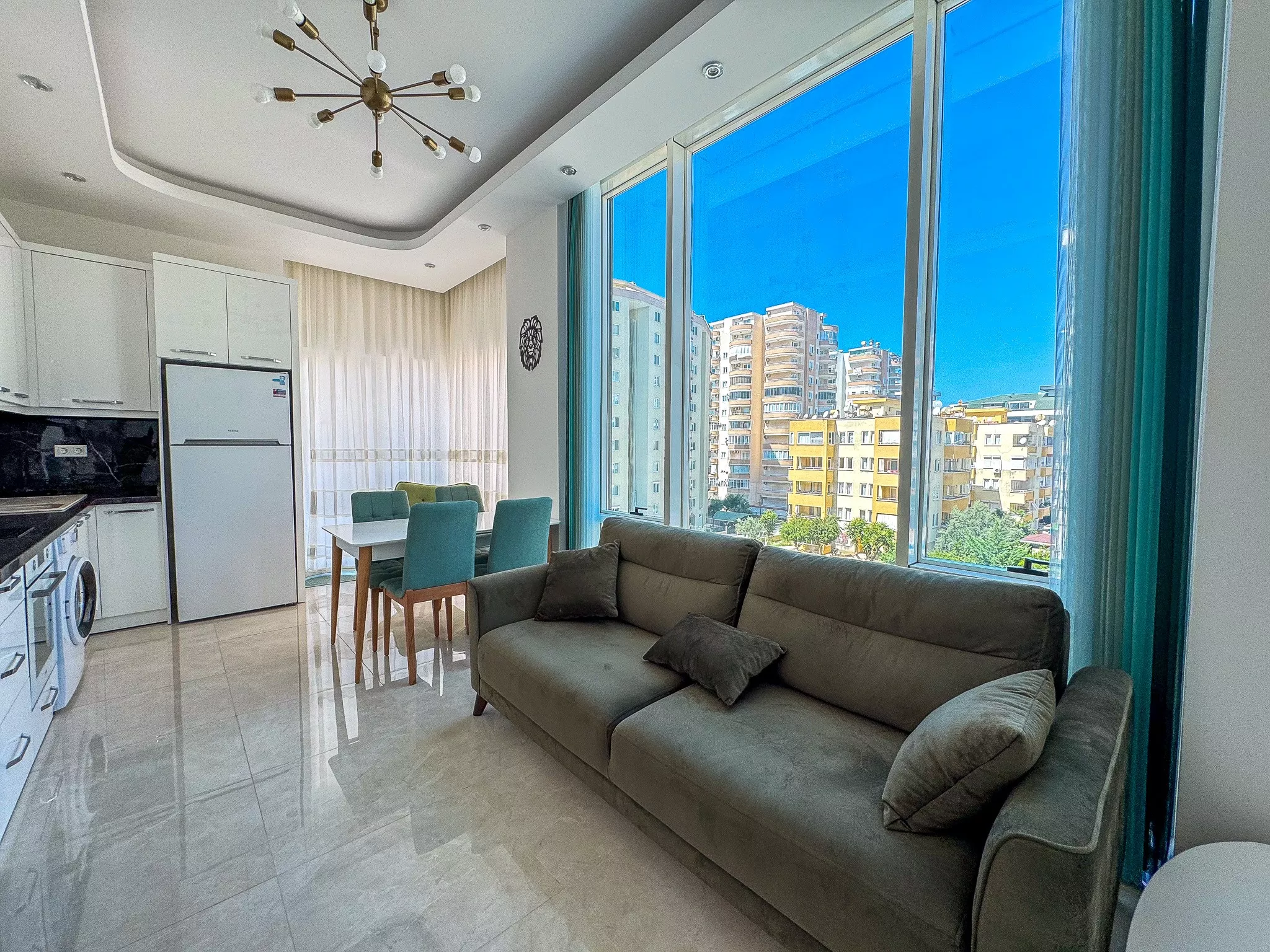 Satılık Plaja Yakın Eşyalı 1+1 Daire - Alanya Mahmutlar