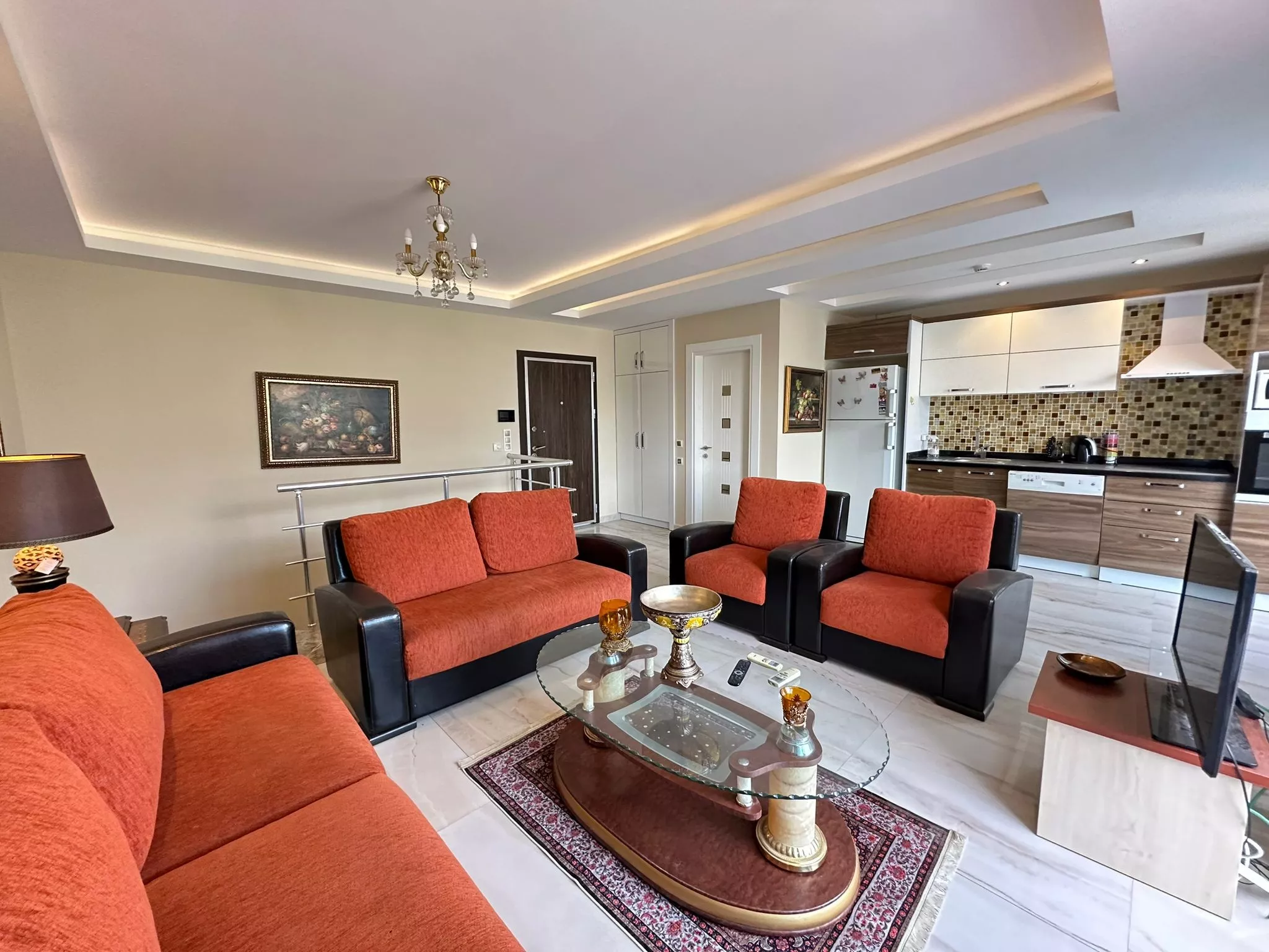 شقة دوبلكس 2+1 مفروشة بالكامل للبيع – ألانيا محمودلار