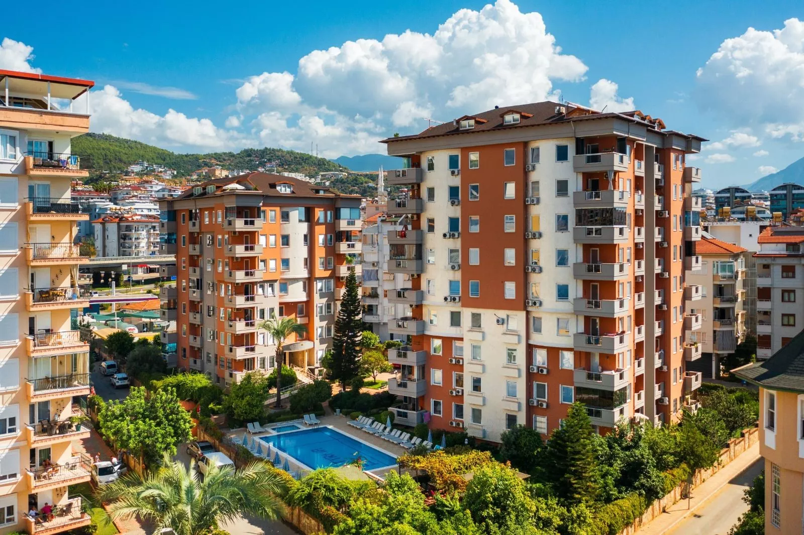 Satılık Eşyalı Uygun Fiyata 2+1 Daire - Alanya Merkez