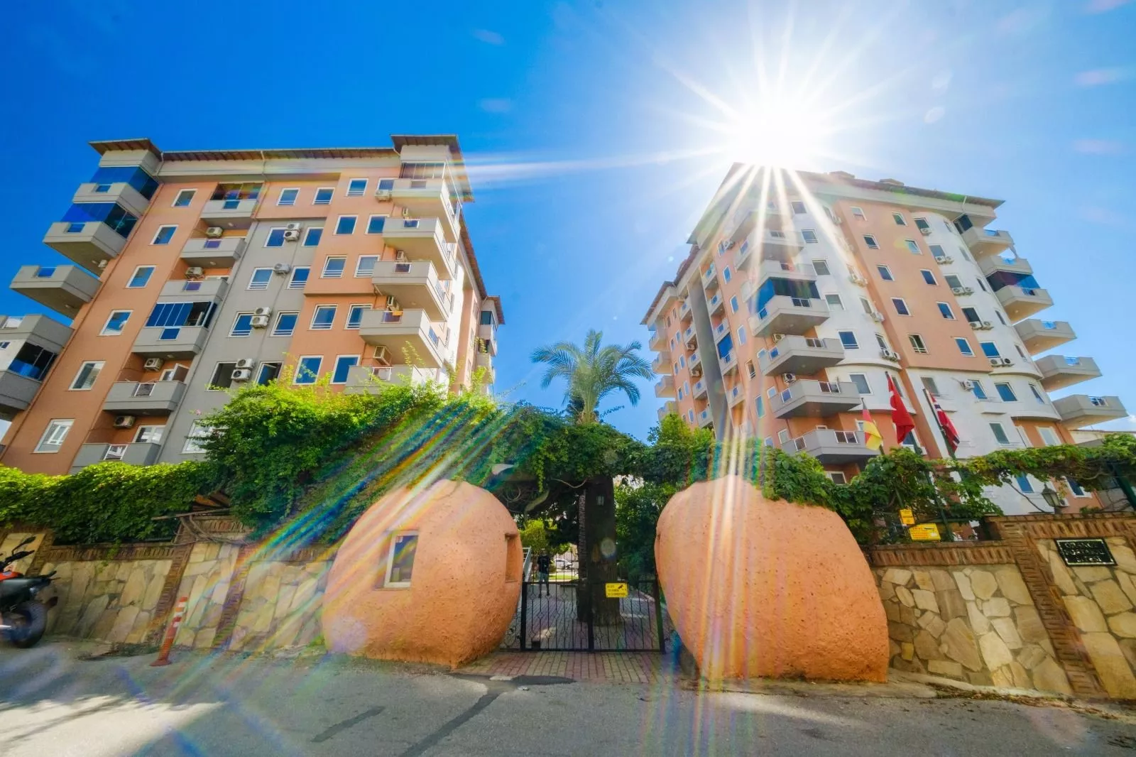 2+1 Furnished Apartment in Central Alanya - Close to Beach