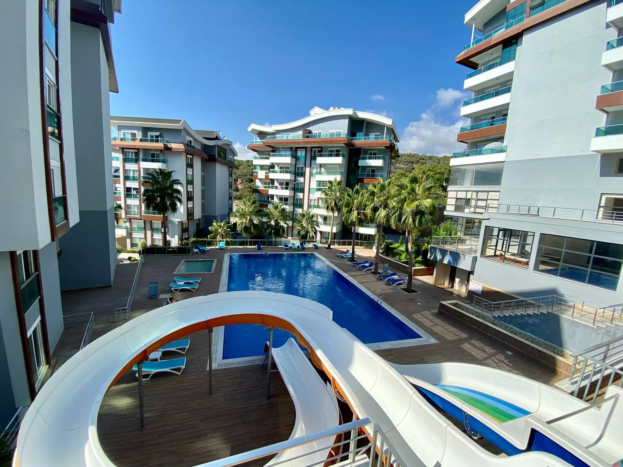 Plaja 600m Mesafede Satılık Eşyalı 1+1 Daire - Kargıcak