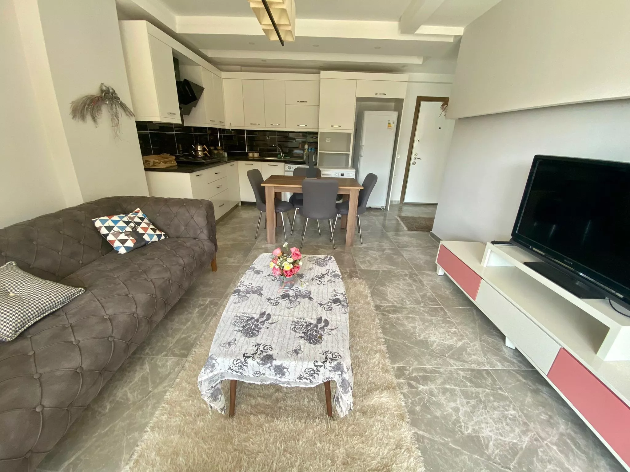 Plaja 600m Mesafede Satılık Eşyalı 1+1 Daire - Kargıcak