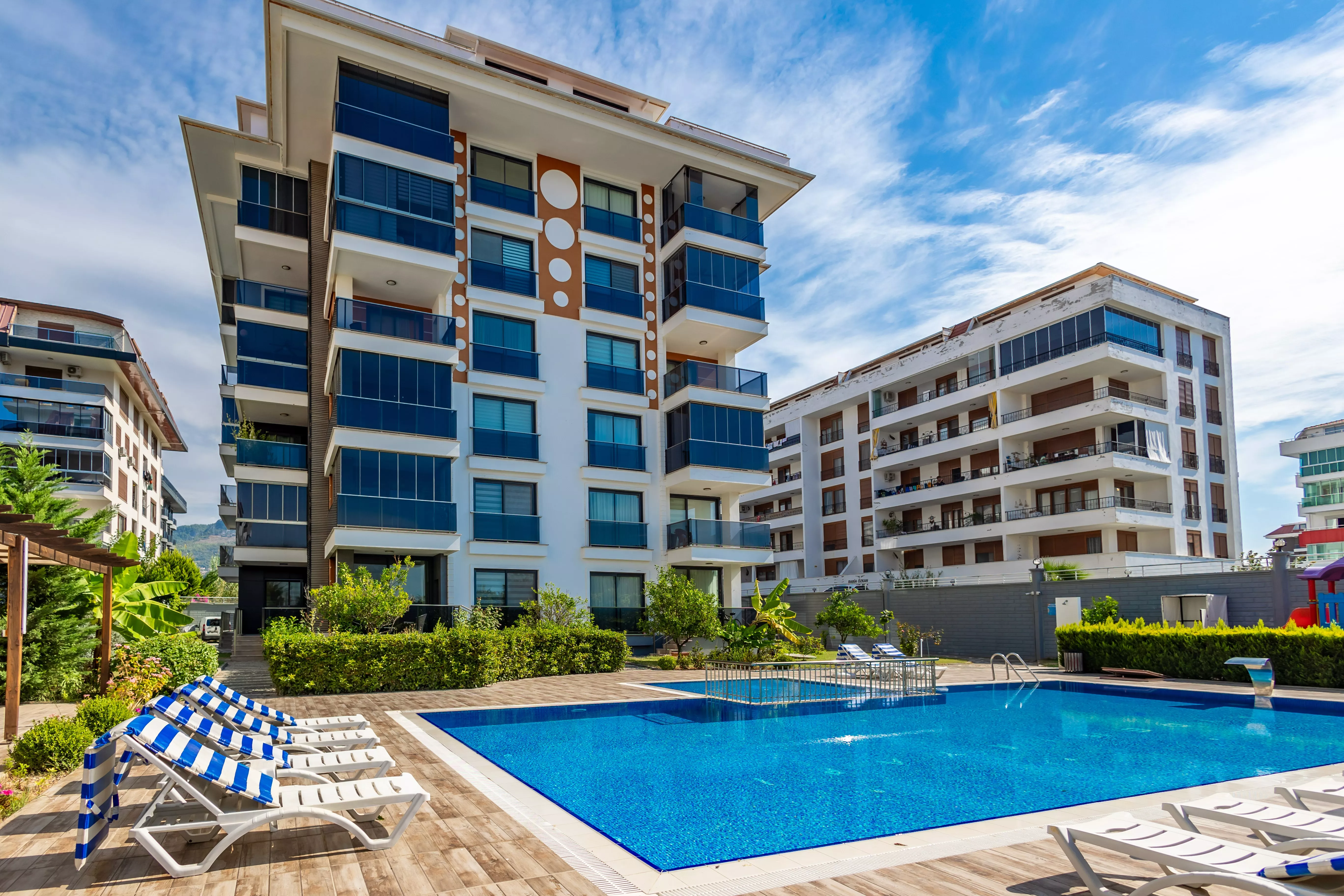 Alanya Kestel'de Deniz Manzaralı Satılık 3+1 Dubleks Daire