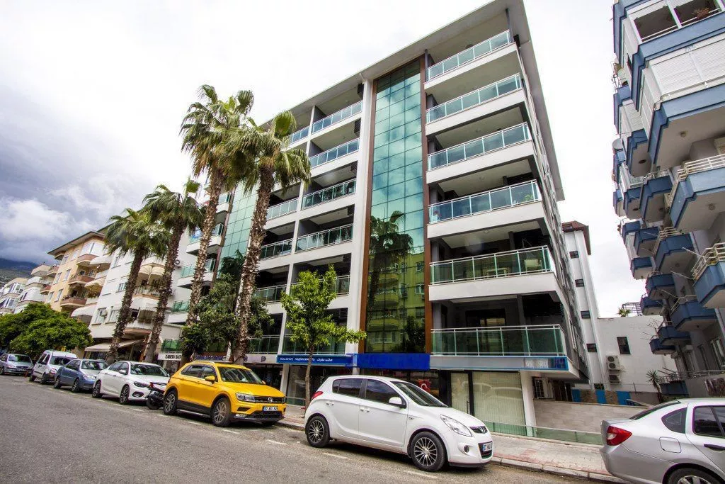 Alanya Merkezde Eşyalı 2+1 Daire – Sahile 150m Uzaklıkta