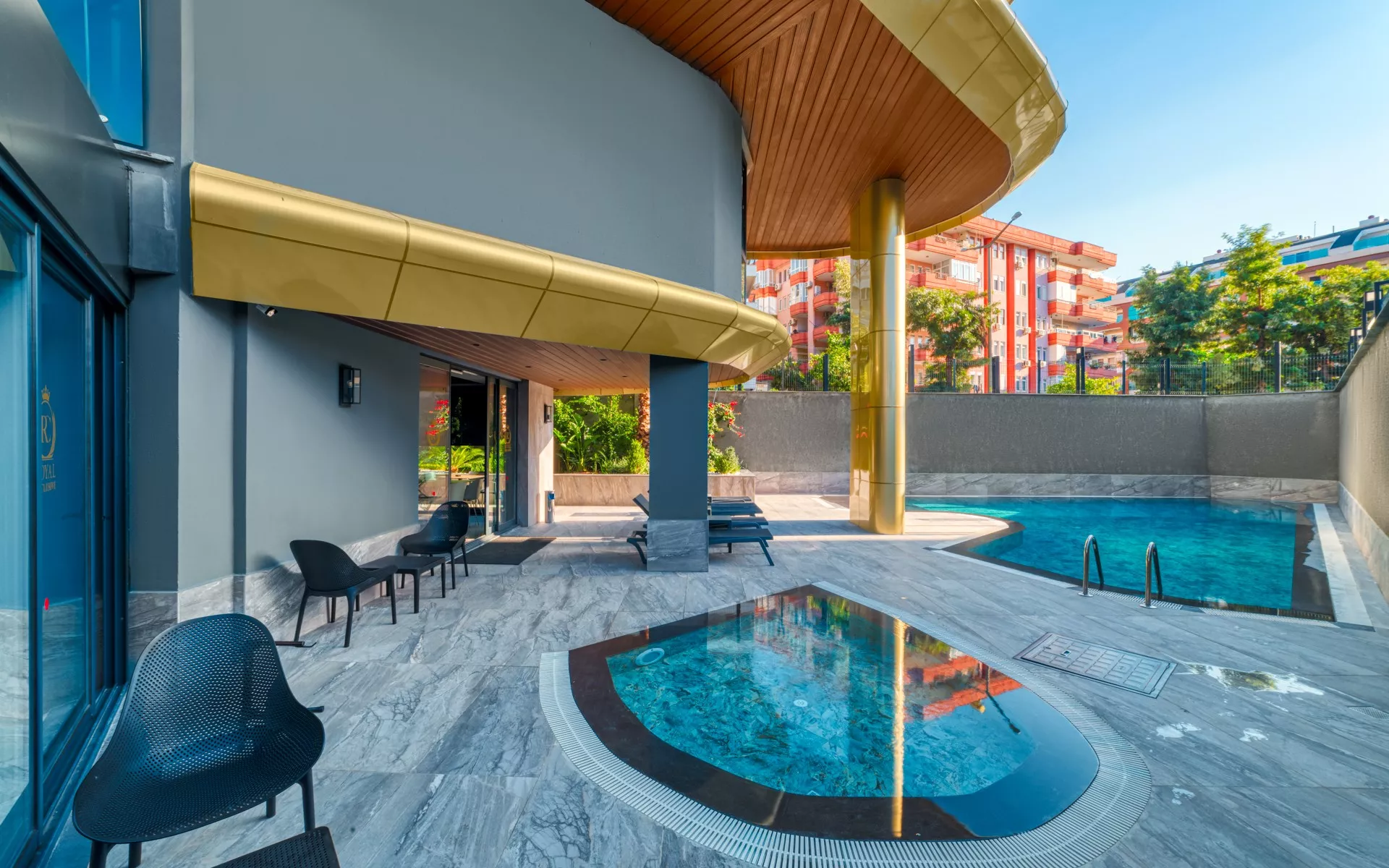 1+1 Wohnung mit Balkon nahe Cleopatra Strand, Alanya