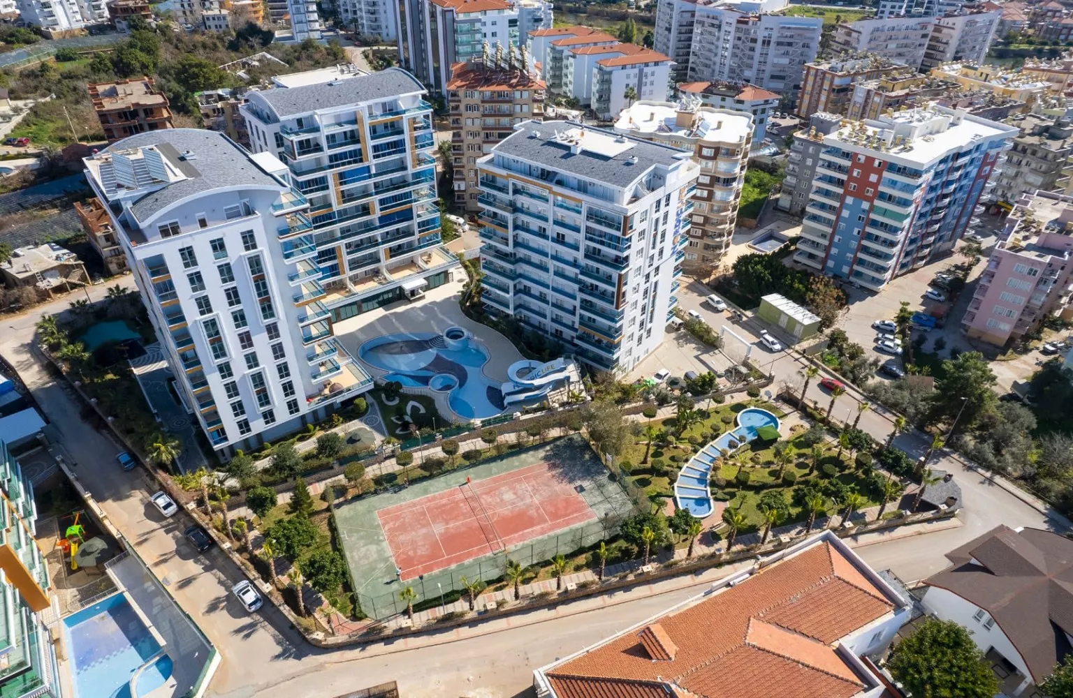 2+1 Wohnung zum Verkauf, nur 350 m vom Strand Alanya Tosmur