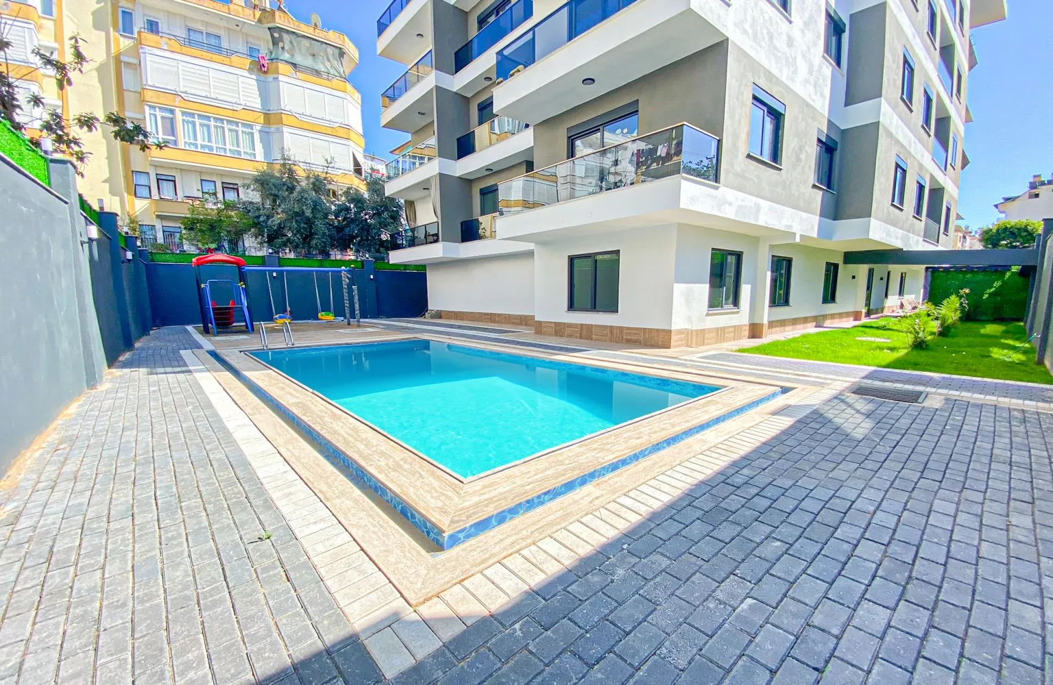 Alanya Merkezde Oturuma Uygun Sıfır Satılık 3+2 Dublex Daire