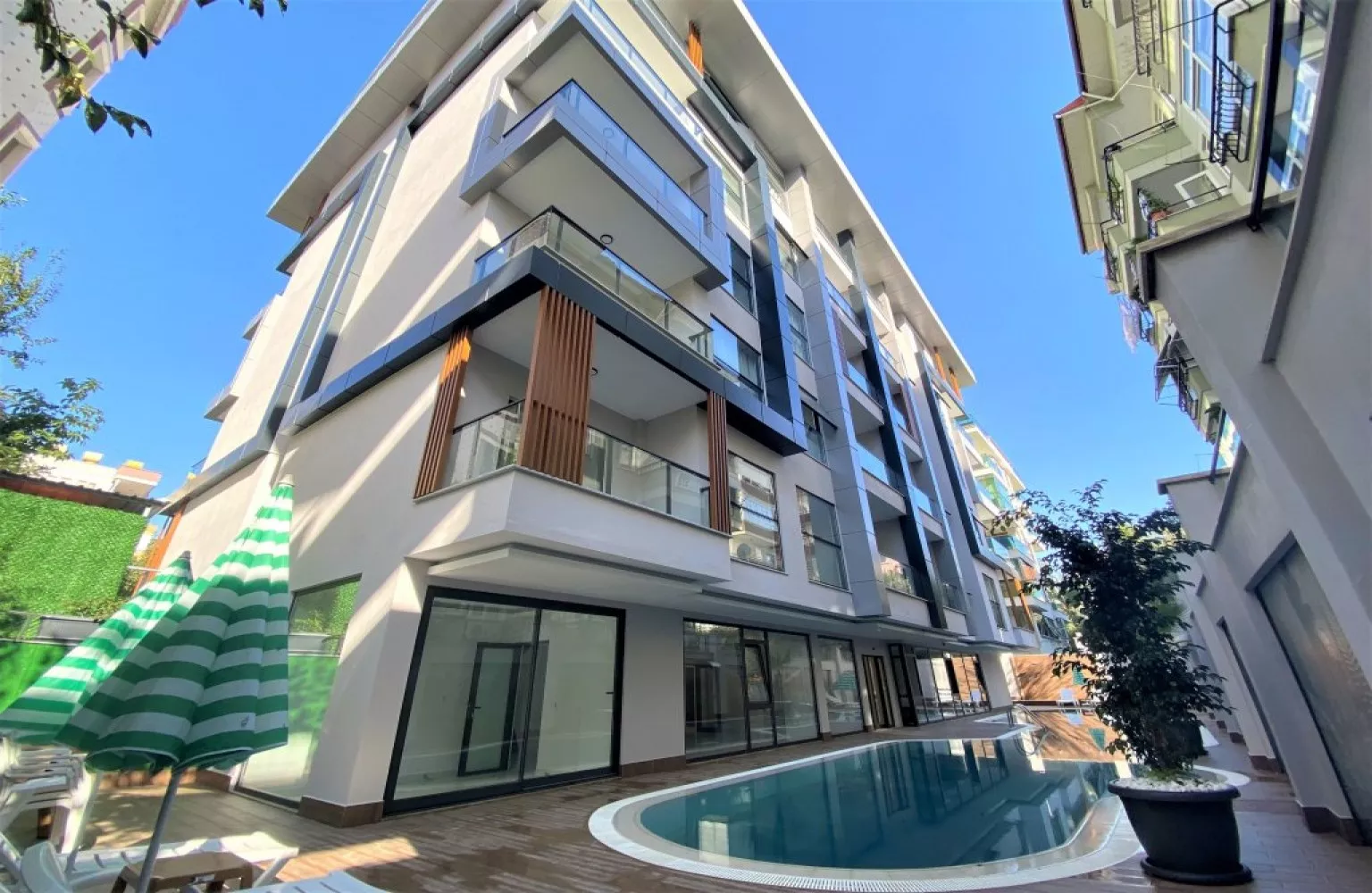 Satılık Sıfır Geniş Modern 3+1 Dubleks Daire - Alanya Merkez