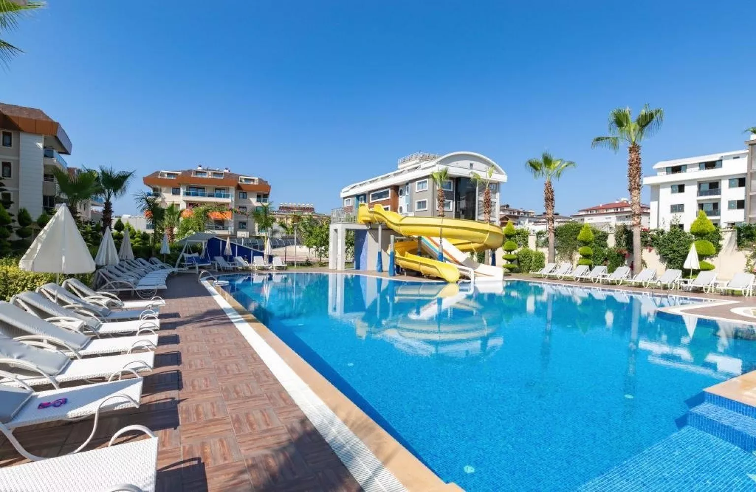 2+1 Furnished Apartment in Oba, Alanya - Residence Permit