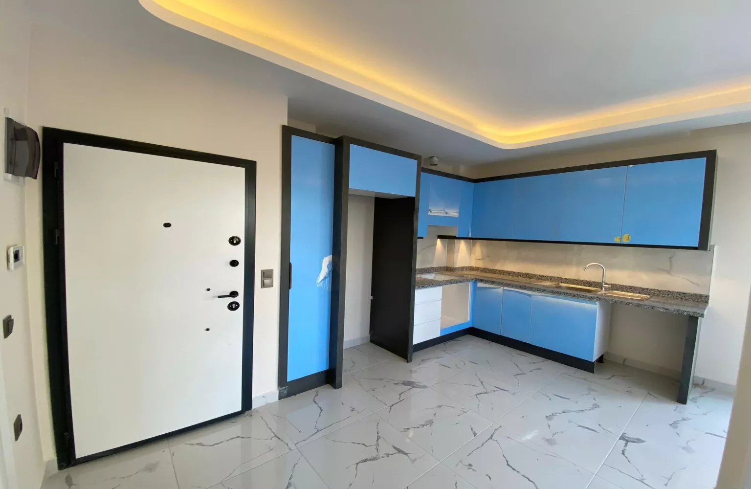 Plaja 250m Mesafede Satılık Sıfır 1+1 Daire Alanya Dinek