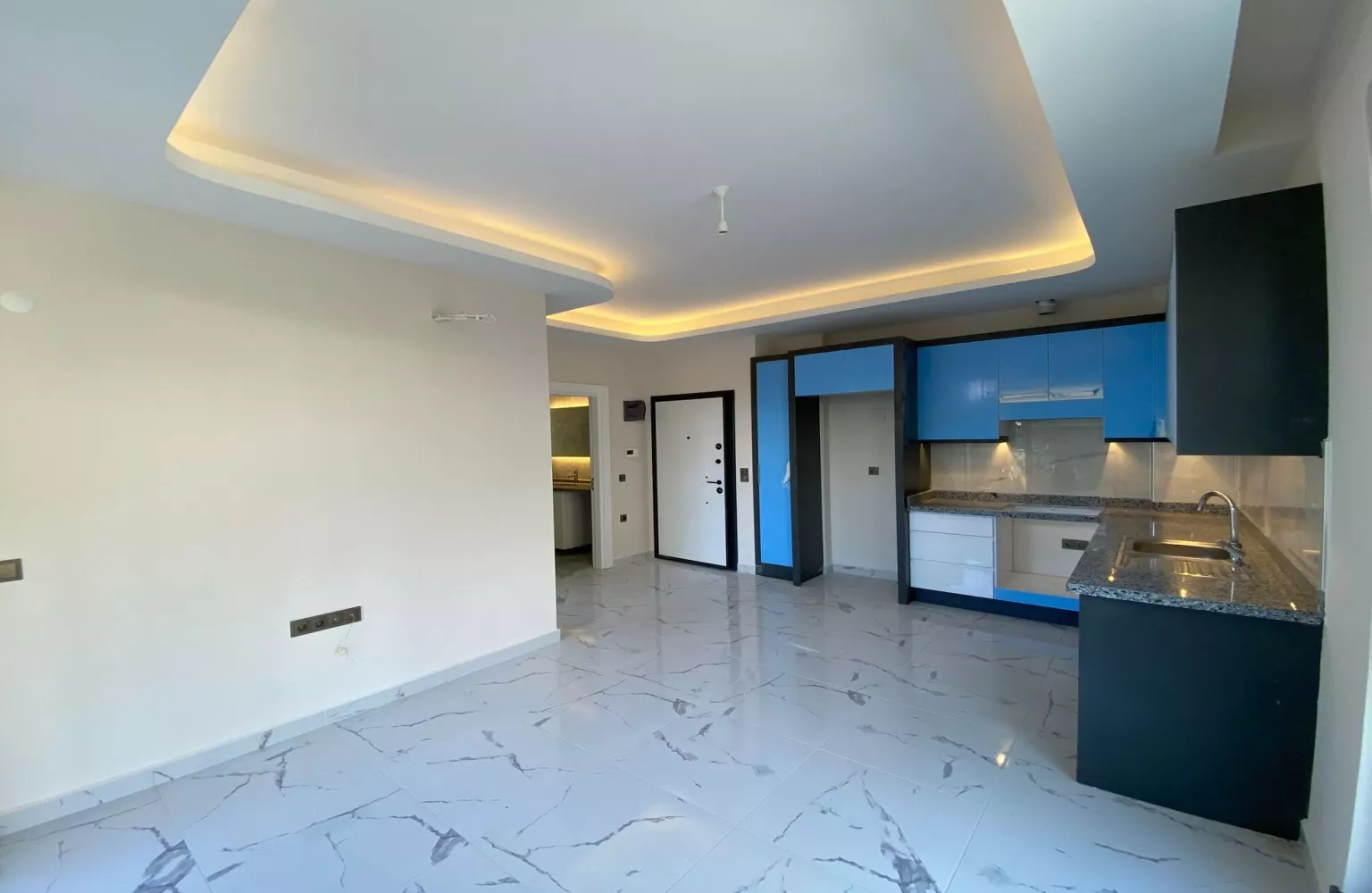 Plaja 250m Mesafede Satılık Sıfır 1+1 Daire Alanya Dinek