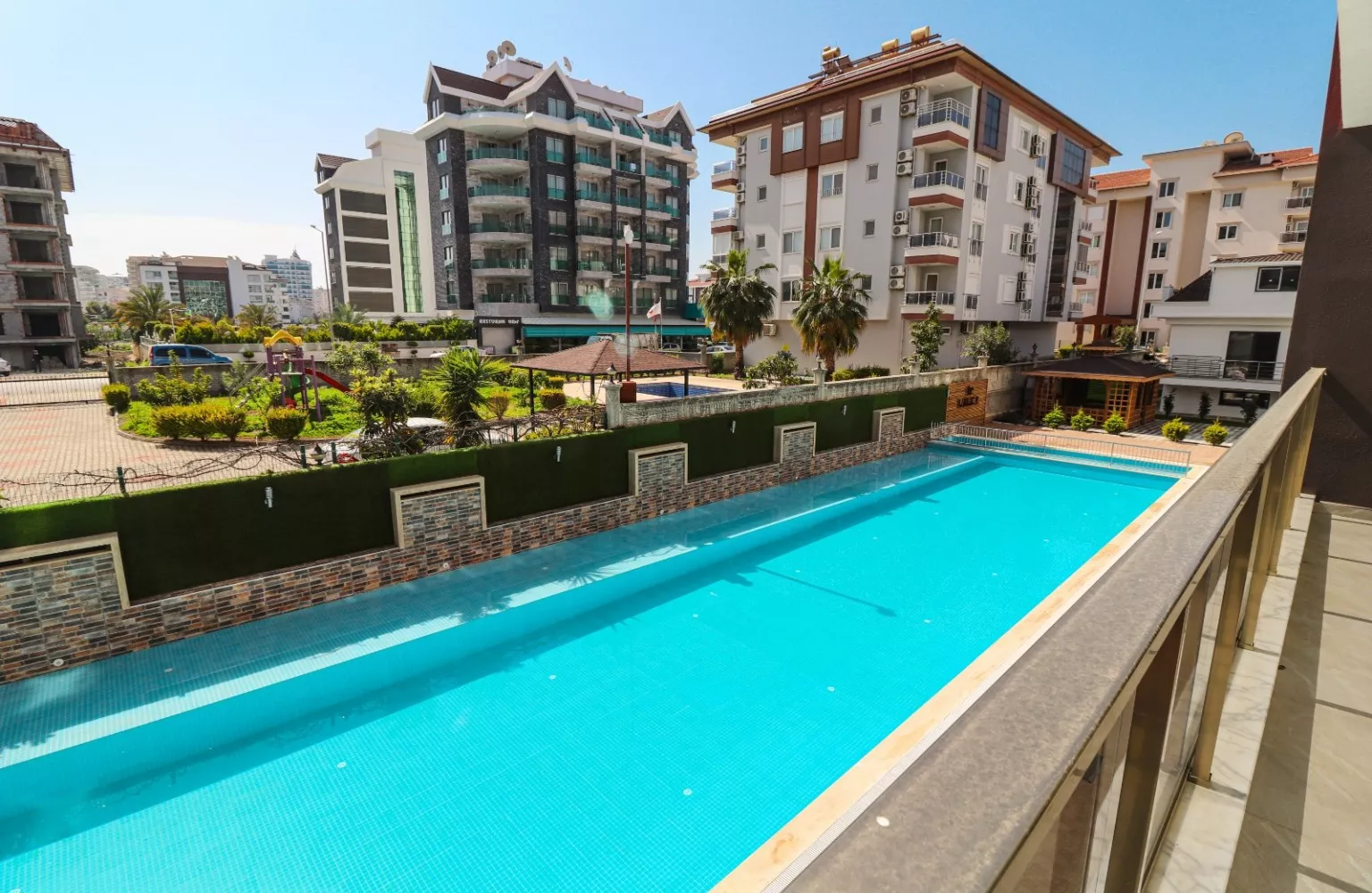 Alanya Kestel de sahile 150 m Konforlu Satılık 2+1 Daire