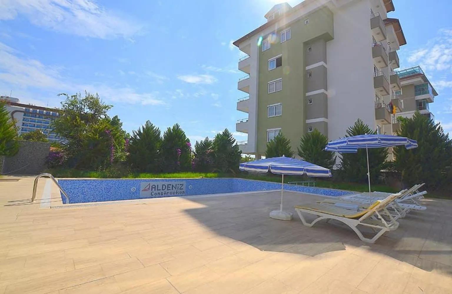 شقة مفروشة 1+1 للبيع في كستل، ألانيا، على بعد100 م من الشاطئ