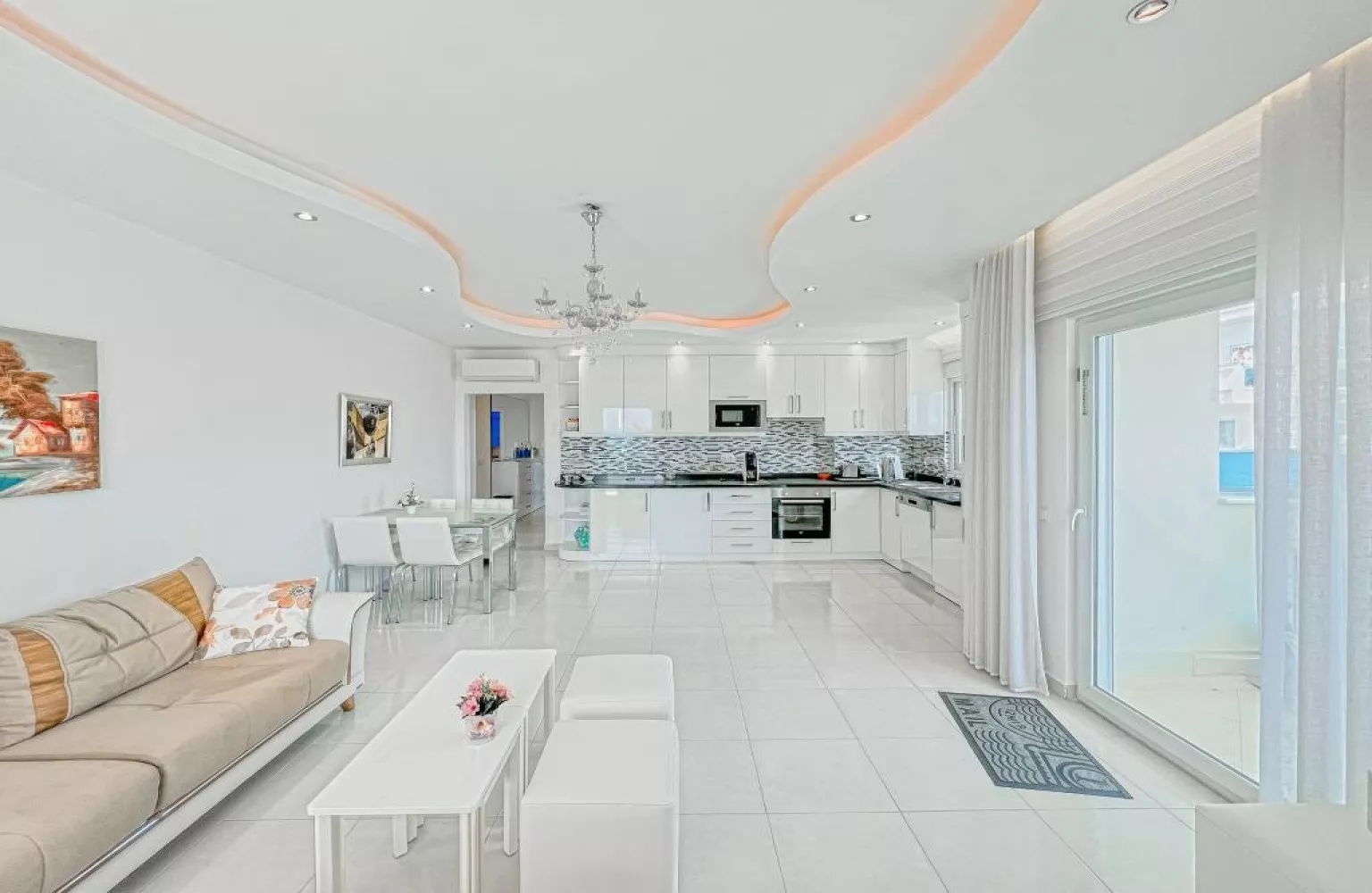 شقة دوبلكس 4+2 للبيع في ألانيا،على بُعد 500 متر من الشاطئ