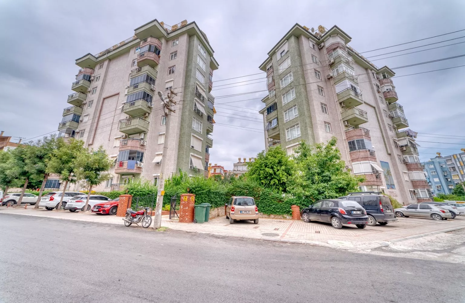 3+1 Apartment for Sale in Alanya Center, 700m from the Beach