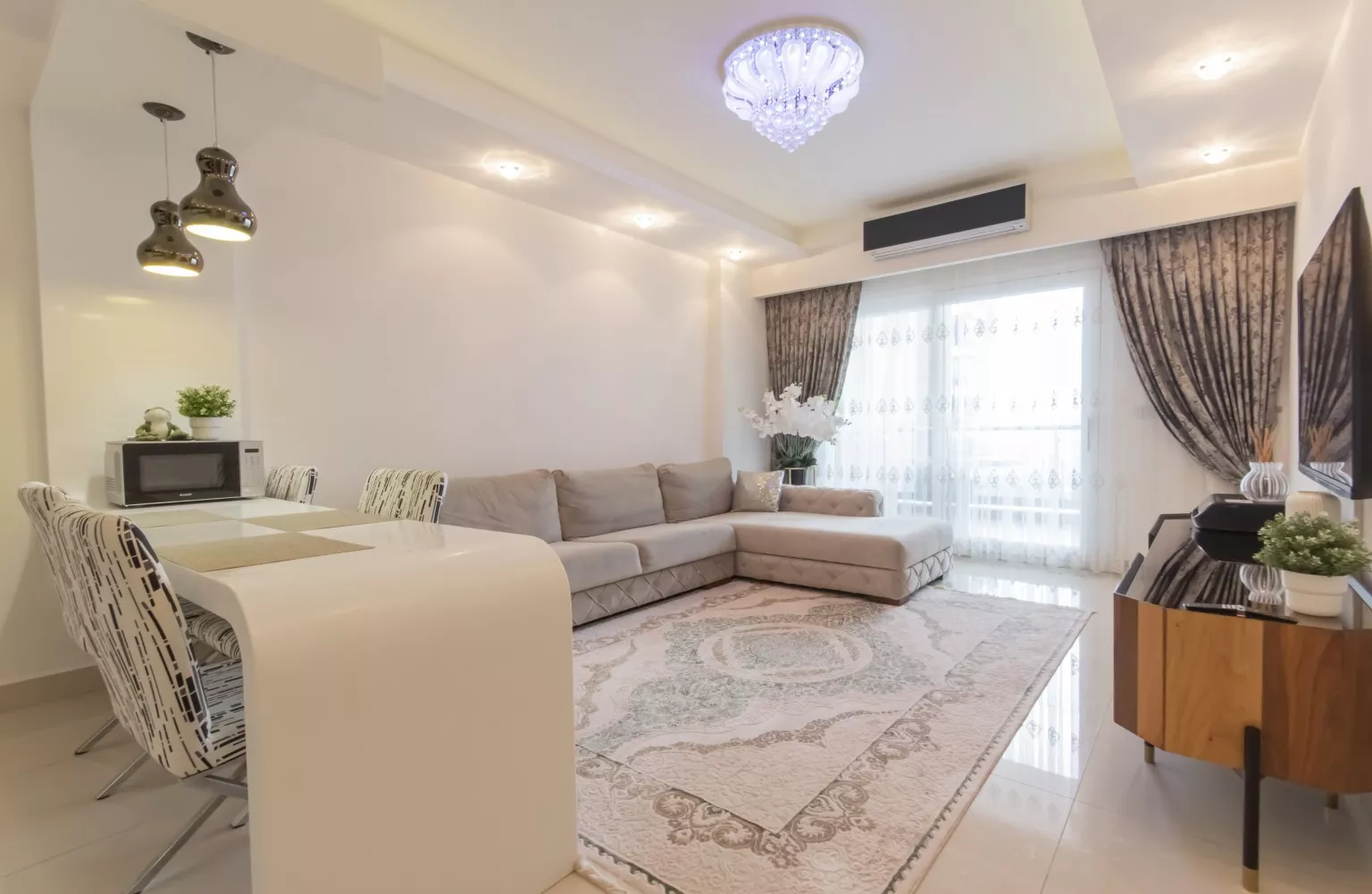 2+1 Furnished Flat For Sale With Sea View - Mahmutlar Alanya