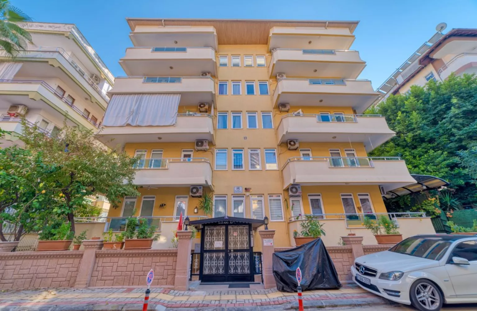 Plaja100 m Mesafede Satılık 1+1 Eşyalı Daire - Alanya Merkez
