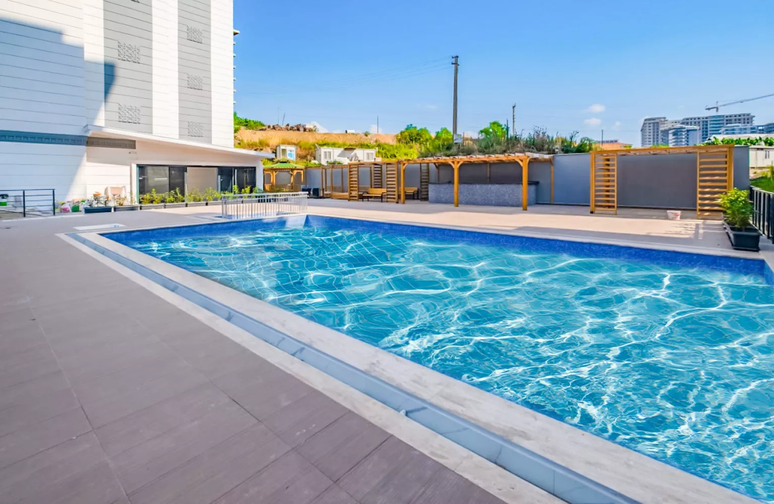 Alanya Mahmutlarda Plaja 750m Mesafede Satılık 1+1 Daire