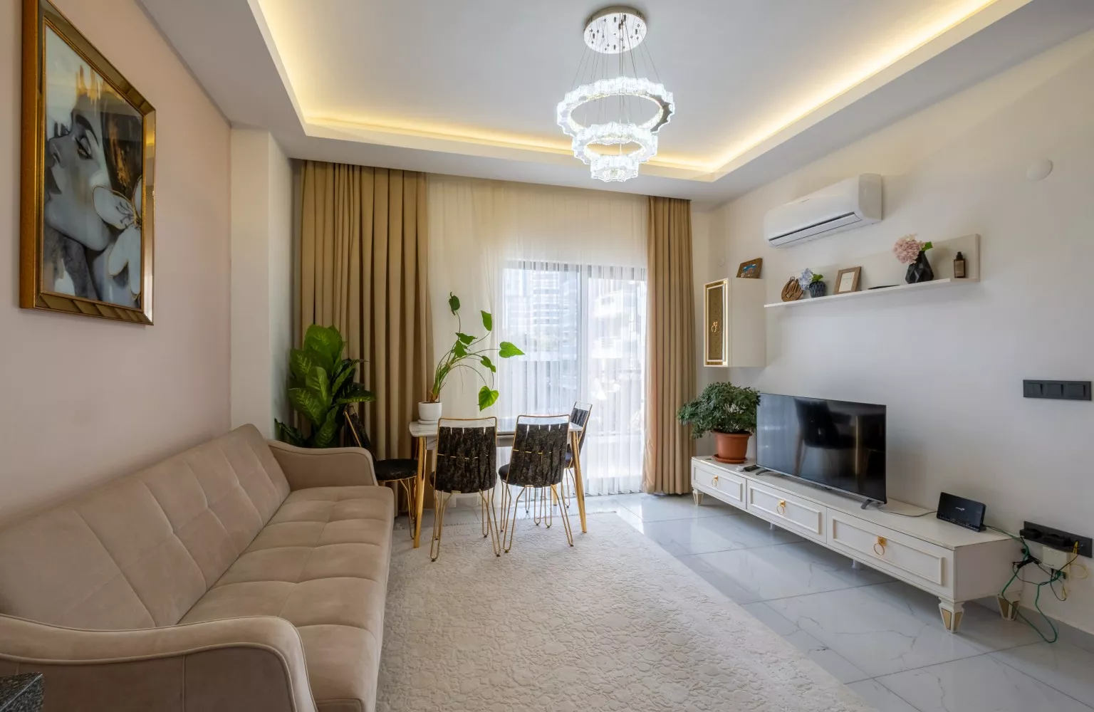 Alanya Mahmutlar Satılık Eşyalı 1+1 Daire