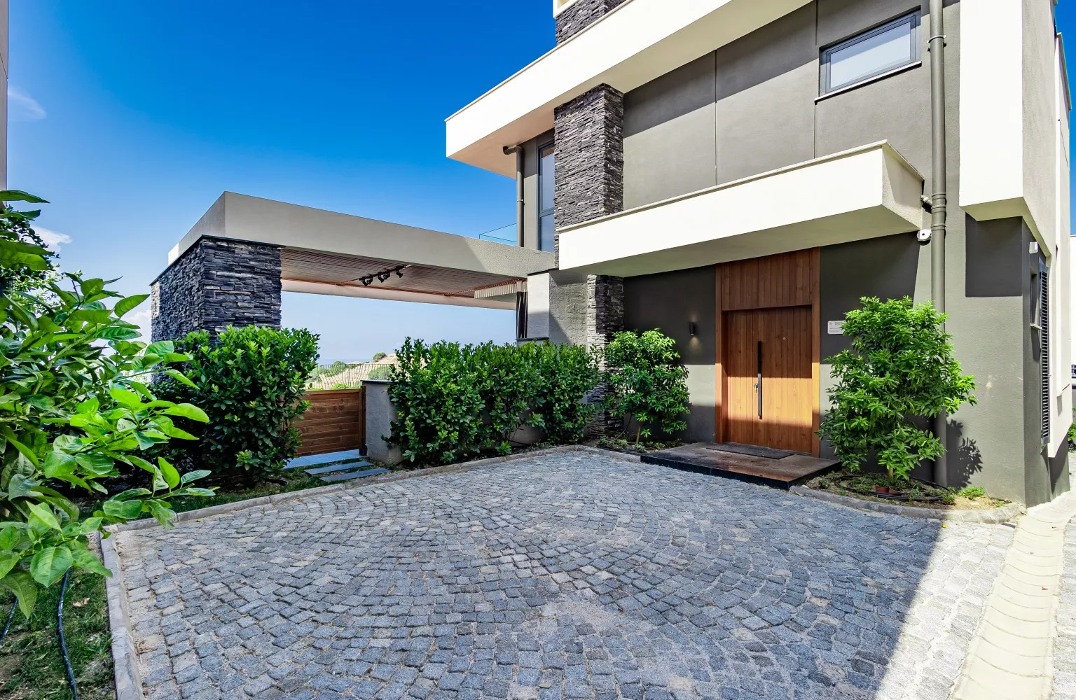 Alanya Kargıcak'ta Satılık Deniz Manzaralı Lüks 3+1 Villa