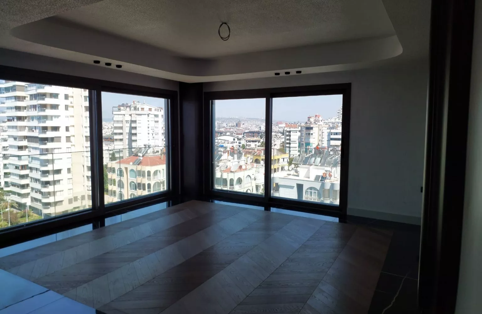 Zu verkaufen: 170 m² Meerblick-Wohnung in Muratpaşa, 6.Etage
