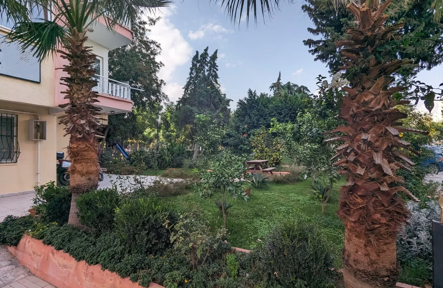 Antalya Meltem'de Şehir Manzaralı Satılık 9.Kat 2+1 Daire