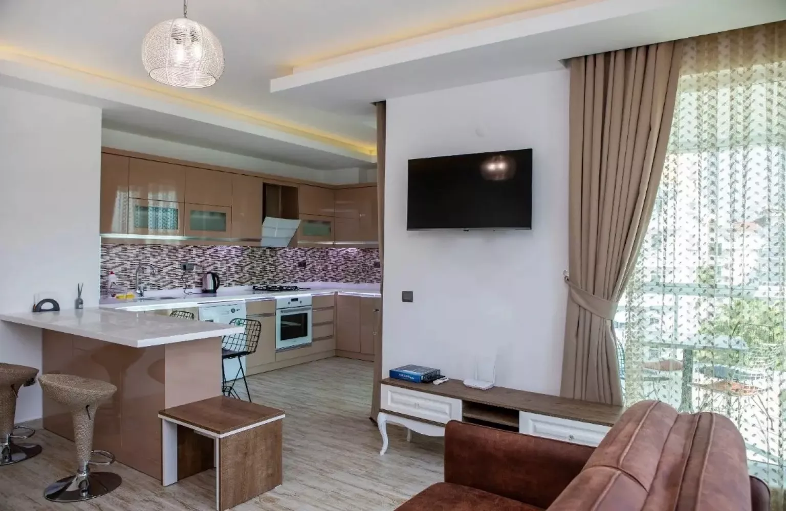 Möblierte 2+1 Wohnung in Tosmur Alanya, 400 m zum Strand