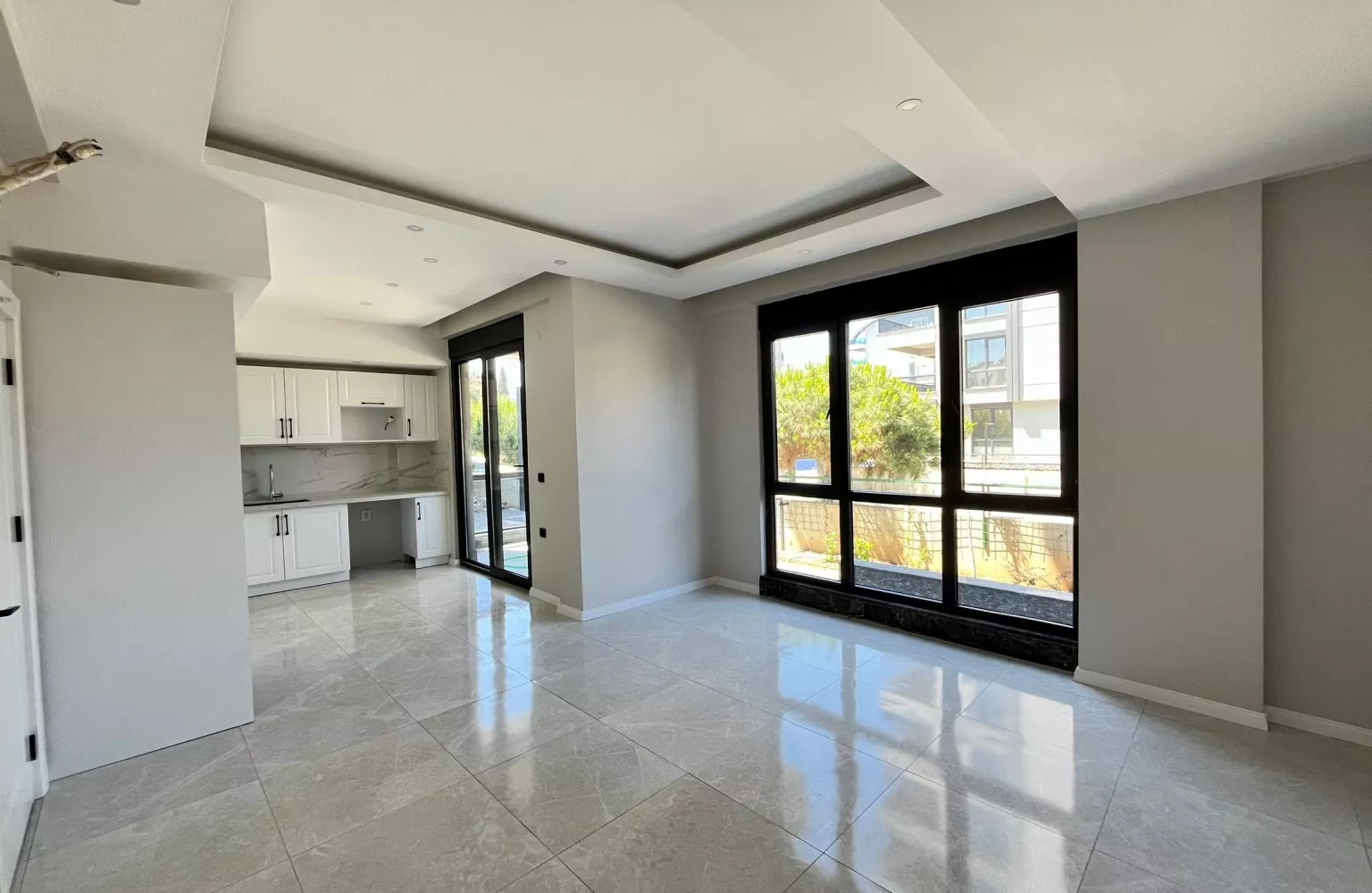 Alanya Gazipaşada Satılık Sıfır Geniş 2+1 Daire